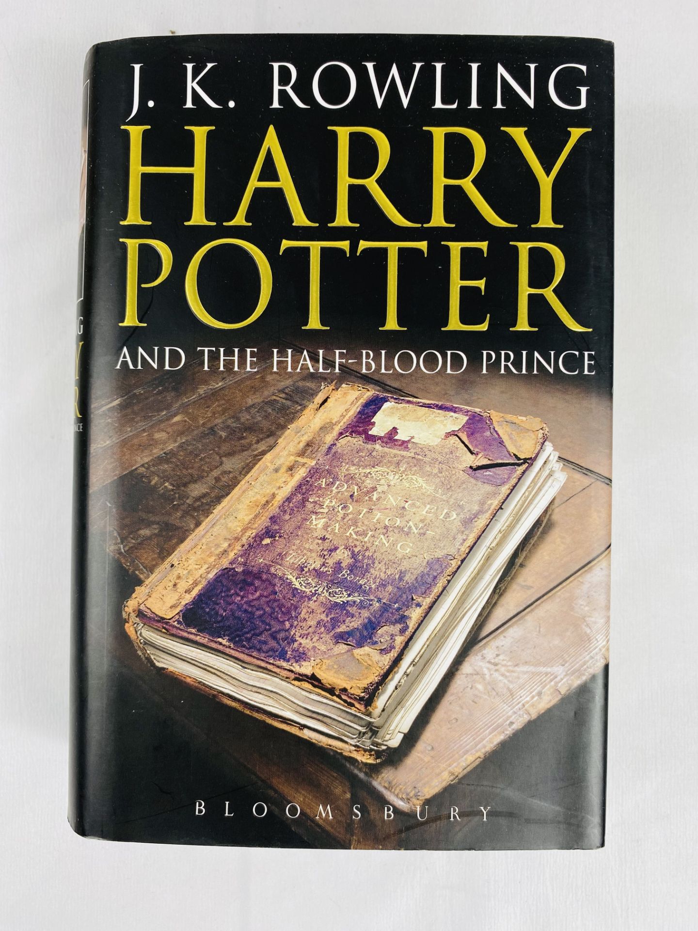 Harry Potter and the Half-Blood Prince, first edition, together with other Harry Potter books - Image 2 of 3