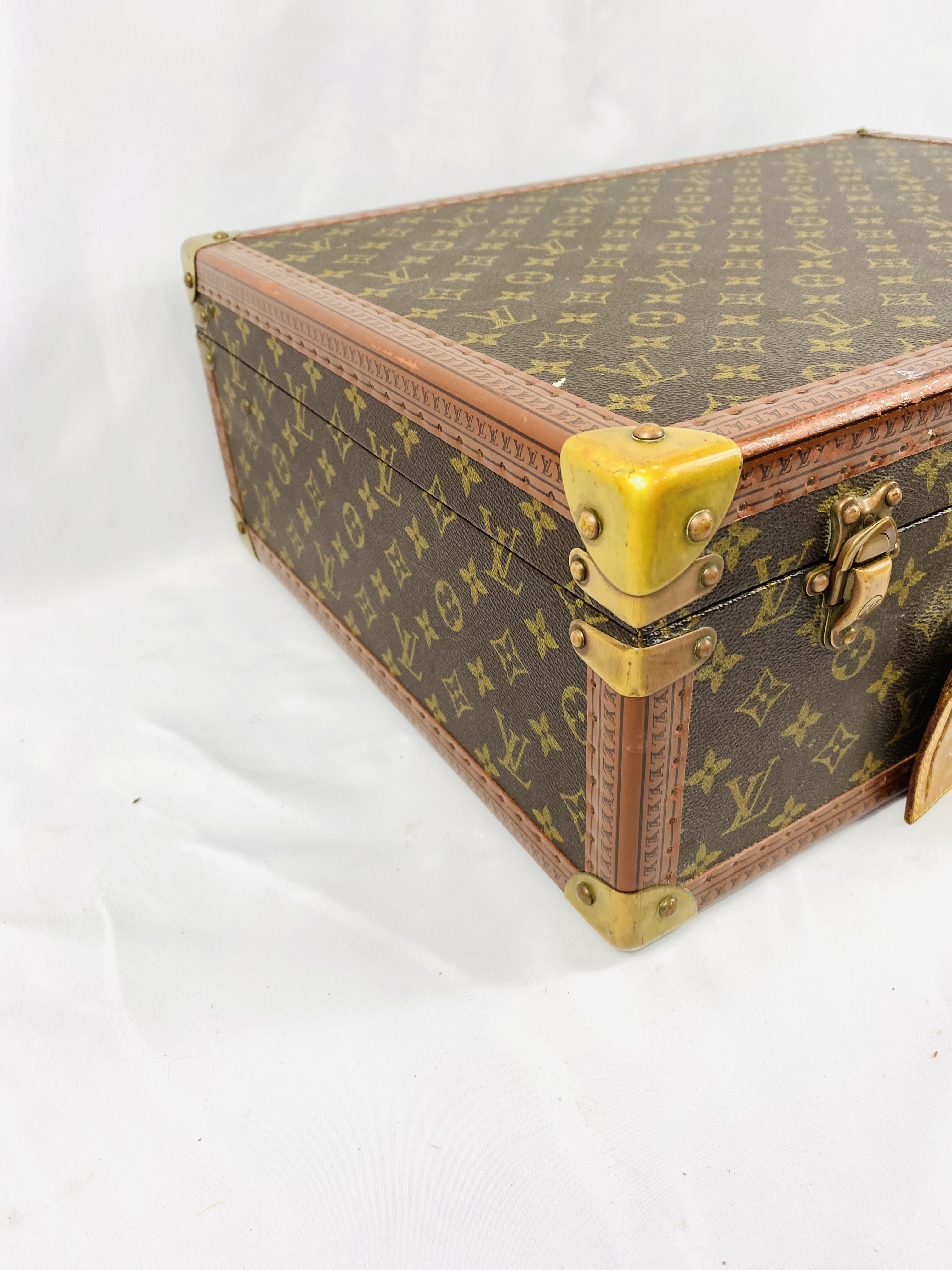 Louis Vuitton suitcase with protective cover - Image 3 of 10