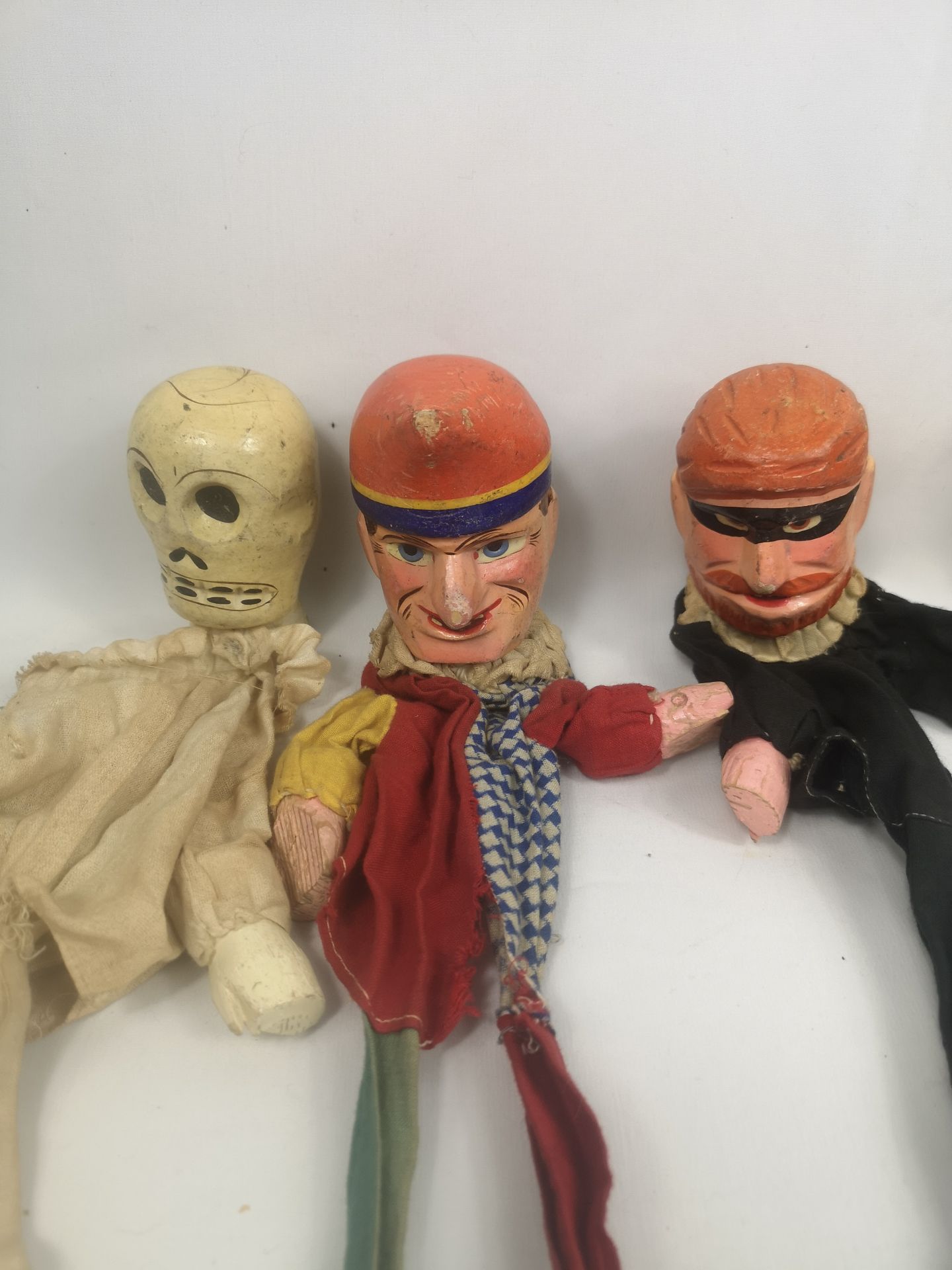 Early 20th century set of wood Punch and Judy puppets - Image 3 of 5