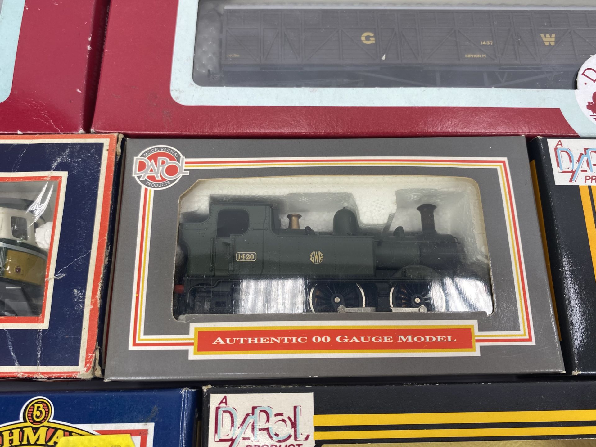 Collection of locomotives and carriages - Image 4 of 9