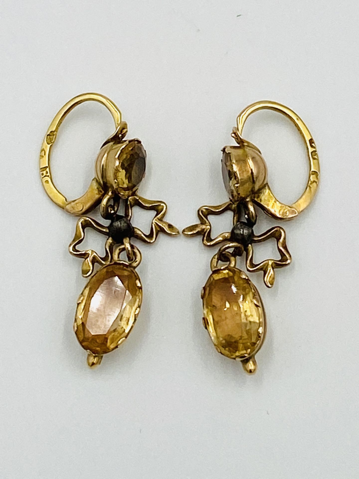19ct century 18ct gold and topaz drop earrings