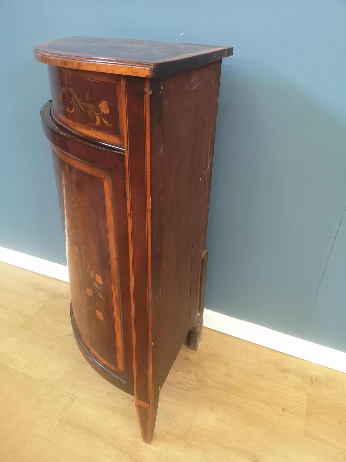 Mahogany bow fronted corner cabinet - Image 3 of 5