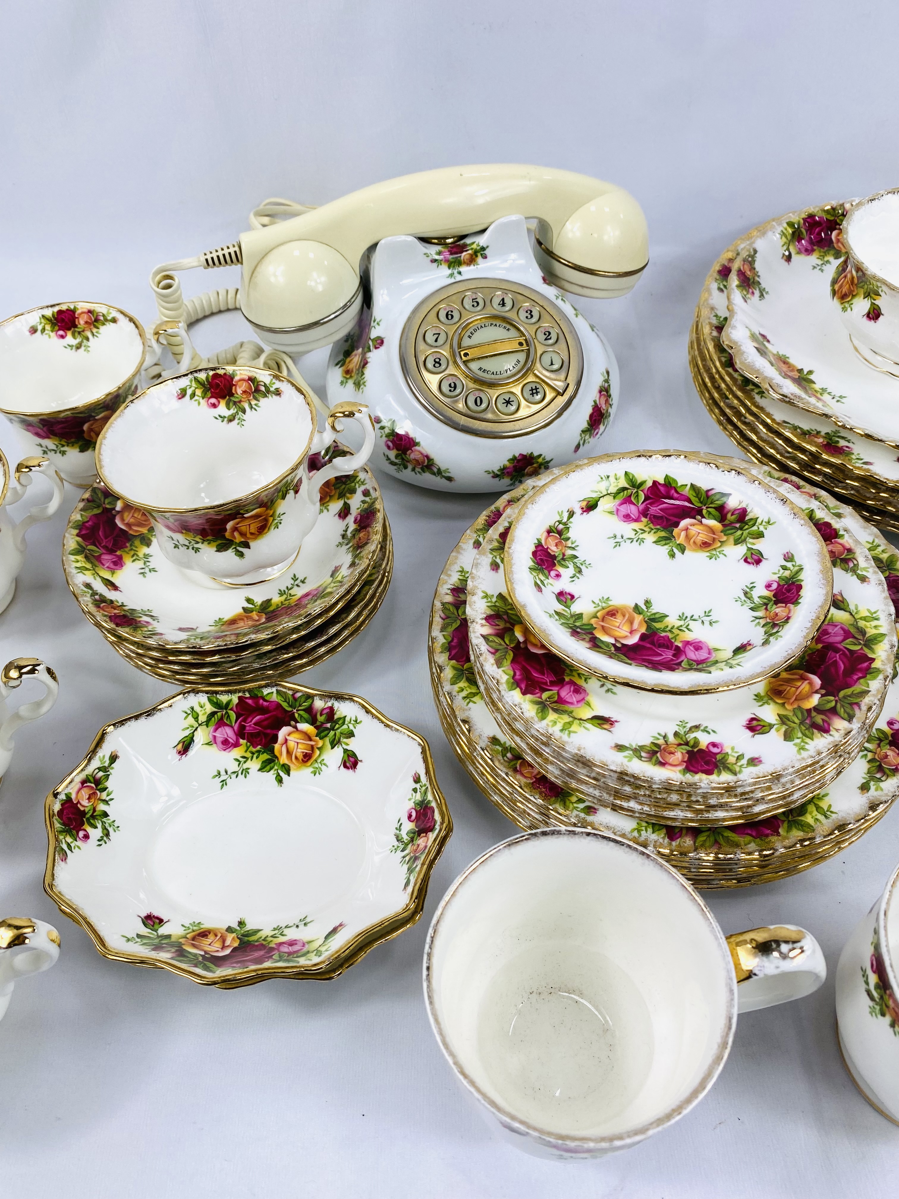 Royal Albert Country Roses part dinner and tea set - Image 3 of 5