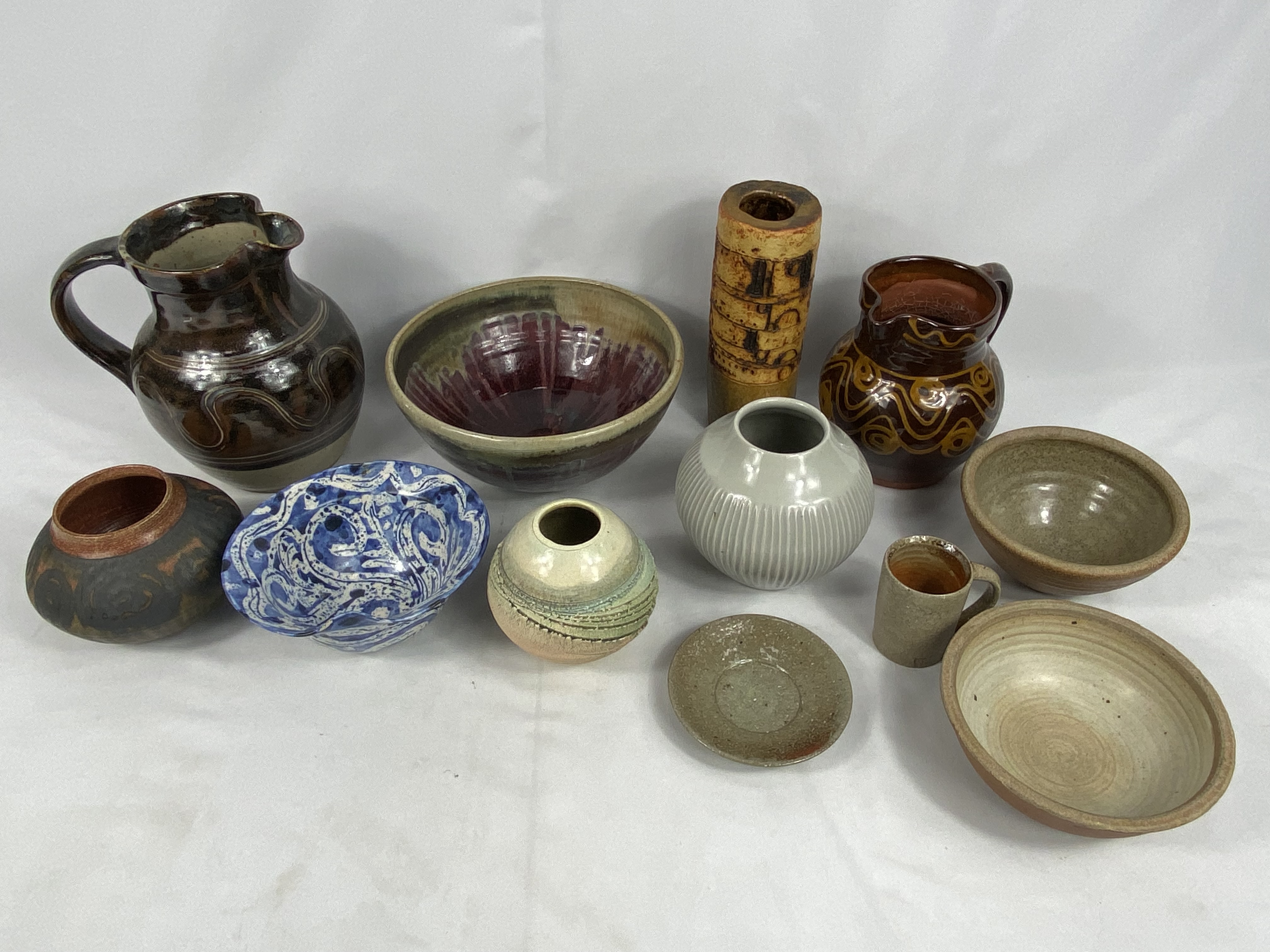Quantity of studio pottery