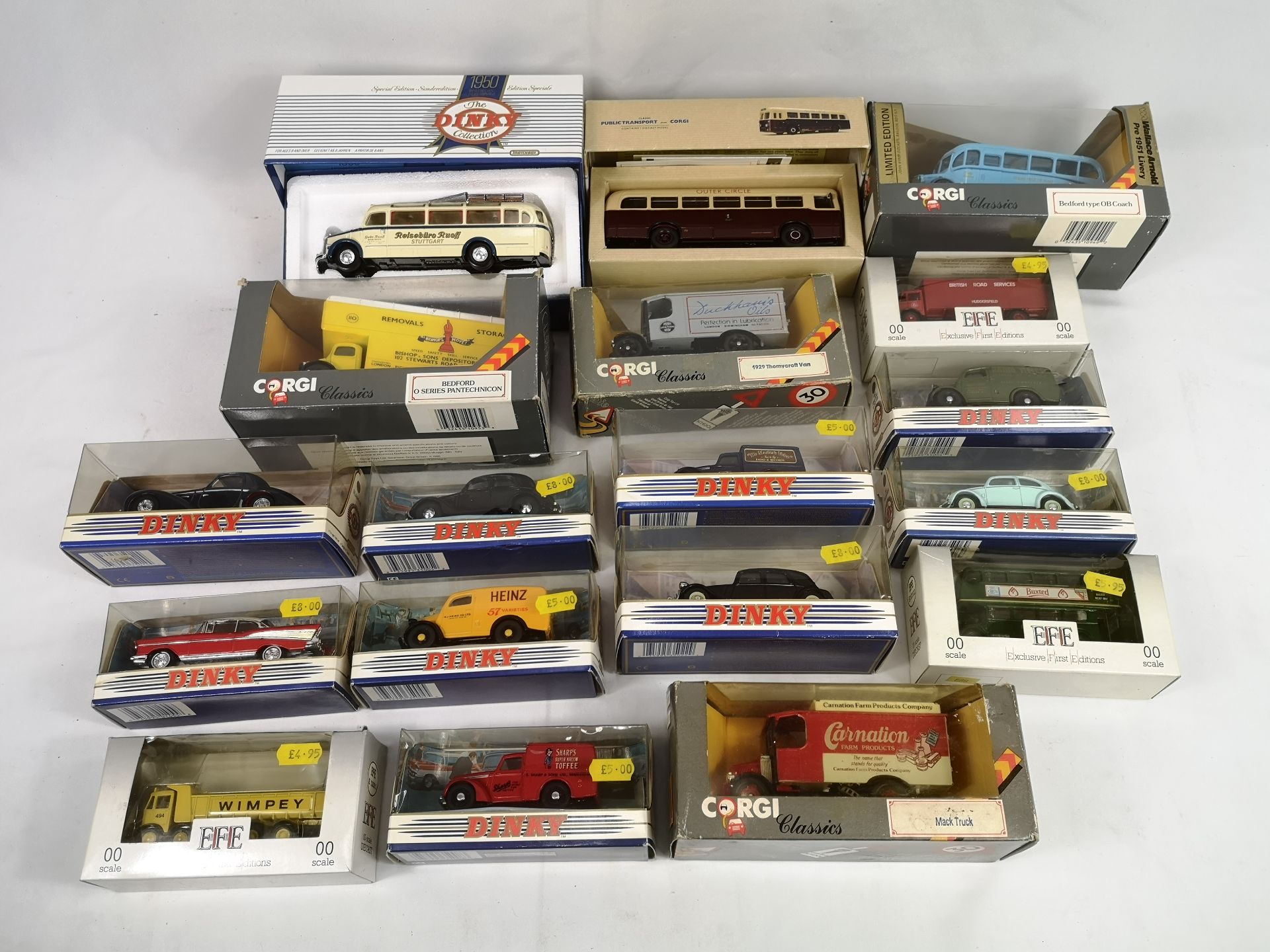 Ten Dinky diecast model vehicles together with a quantity of other diecast model vehicles - Image 2 of 4
