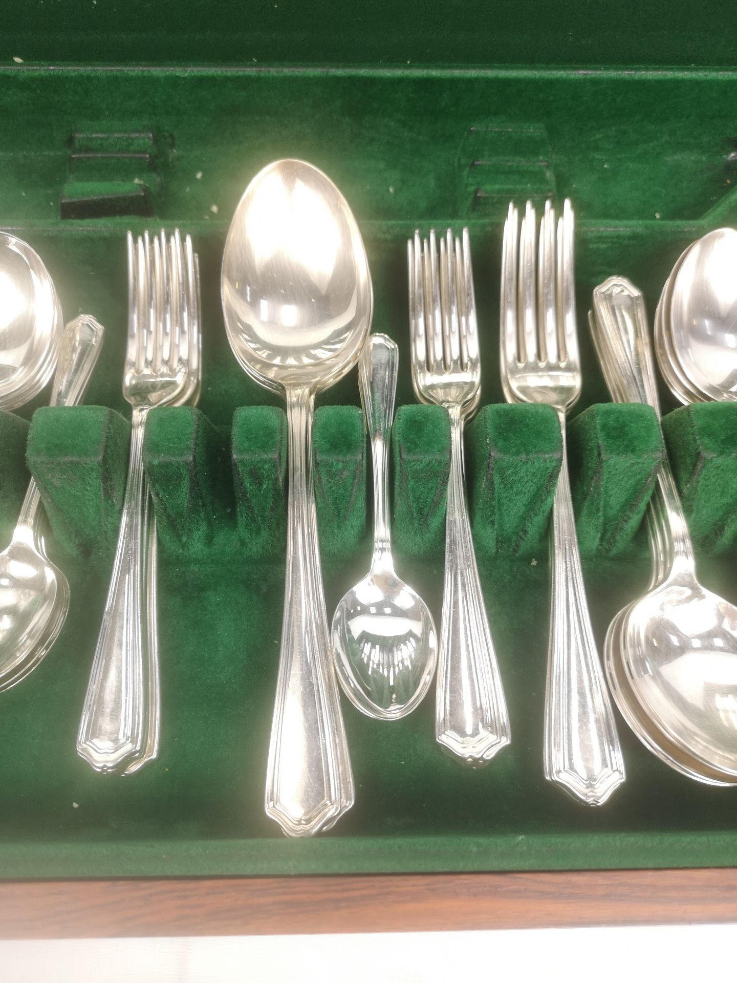 Eight place canteen of silver plate cutlery - Image 5 of 6