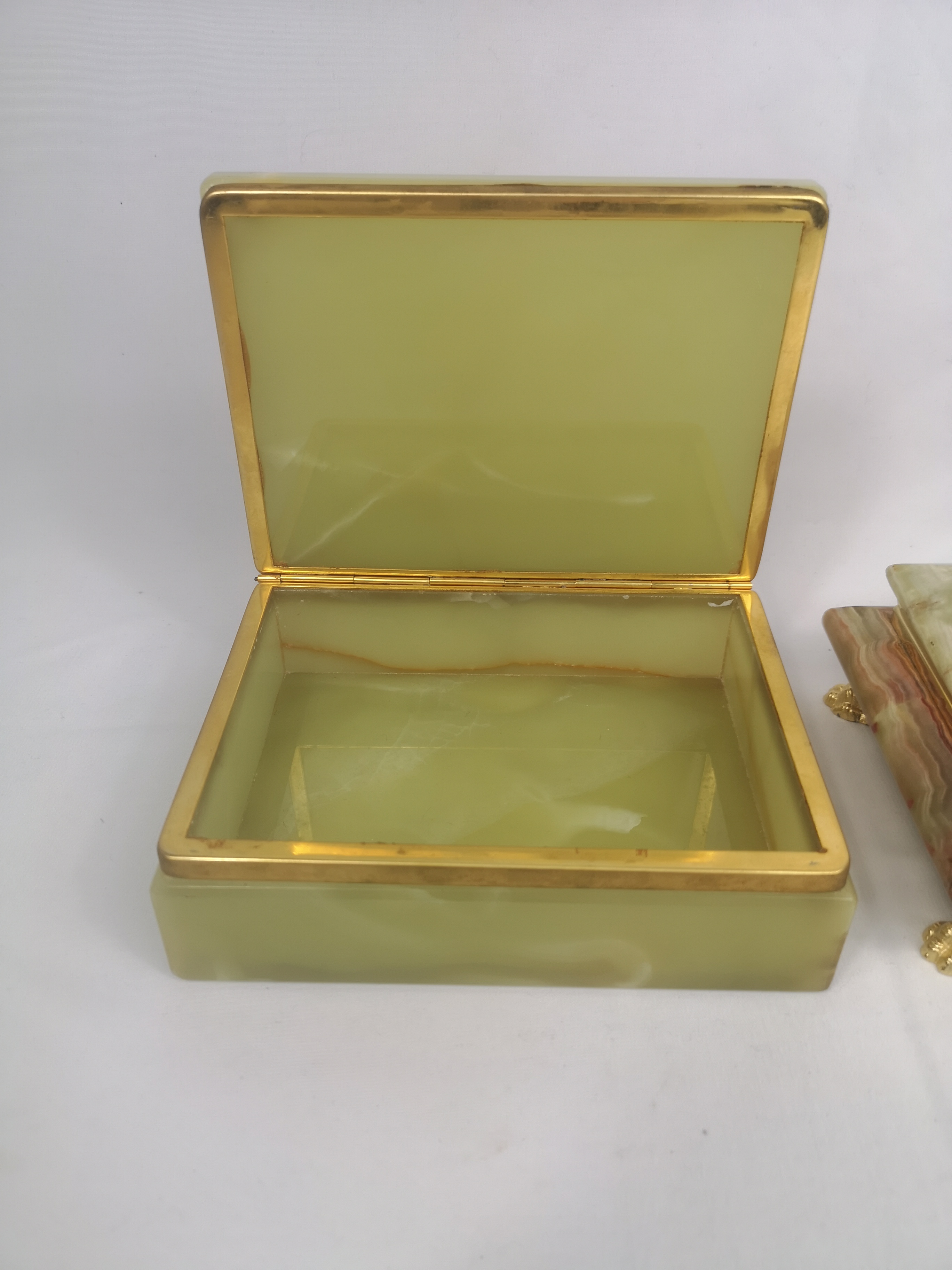 Two onyx boxes - Image 3 of 6