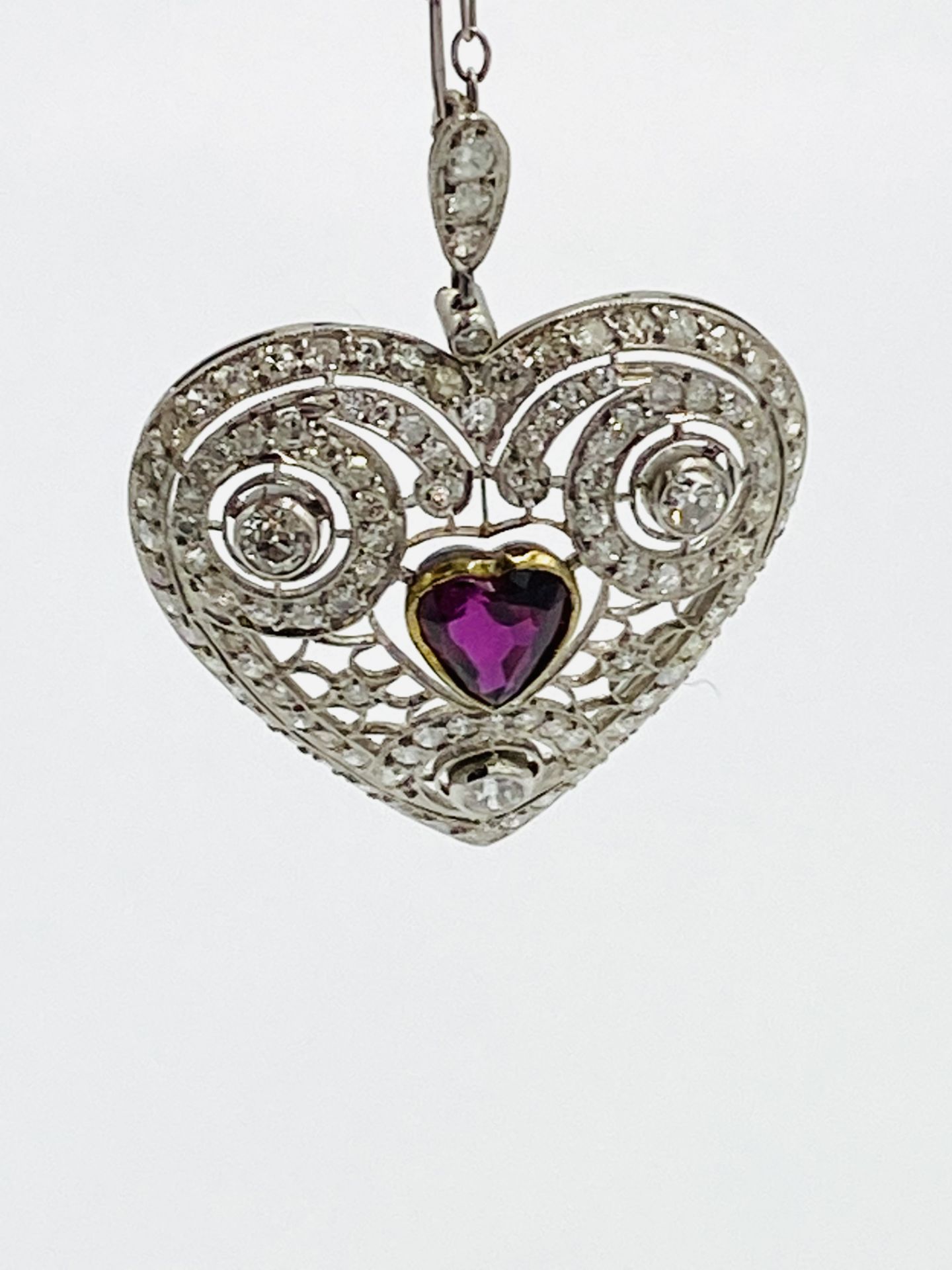 Edwardian white gold, ruby and diamond heart pendant with chain - Image 2 of 5