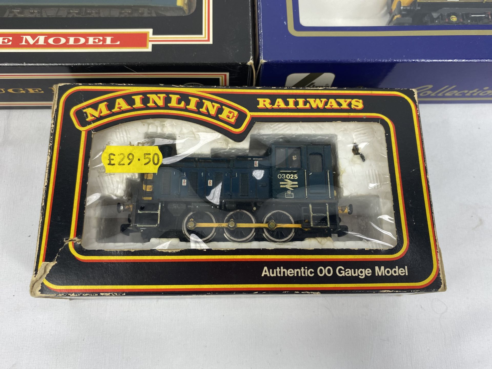 Three boxed 00 gauge diesel locomotives and other items - Image 4 of 7