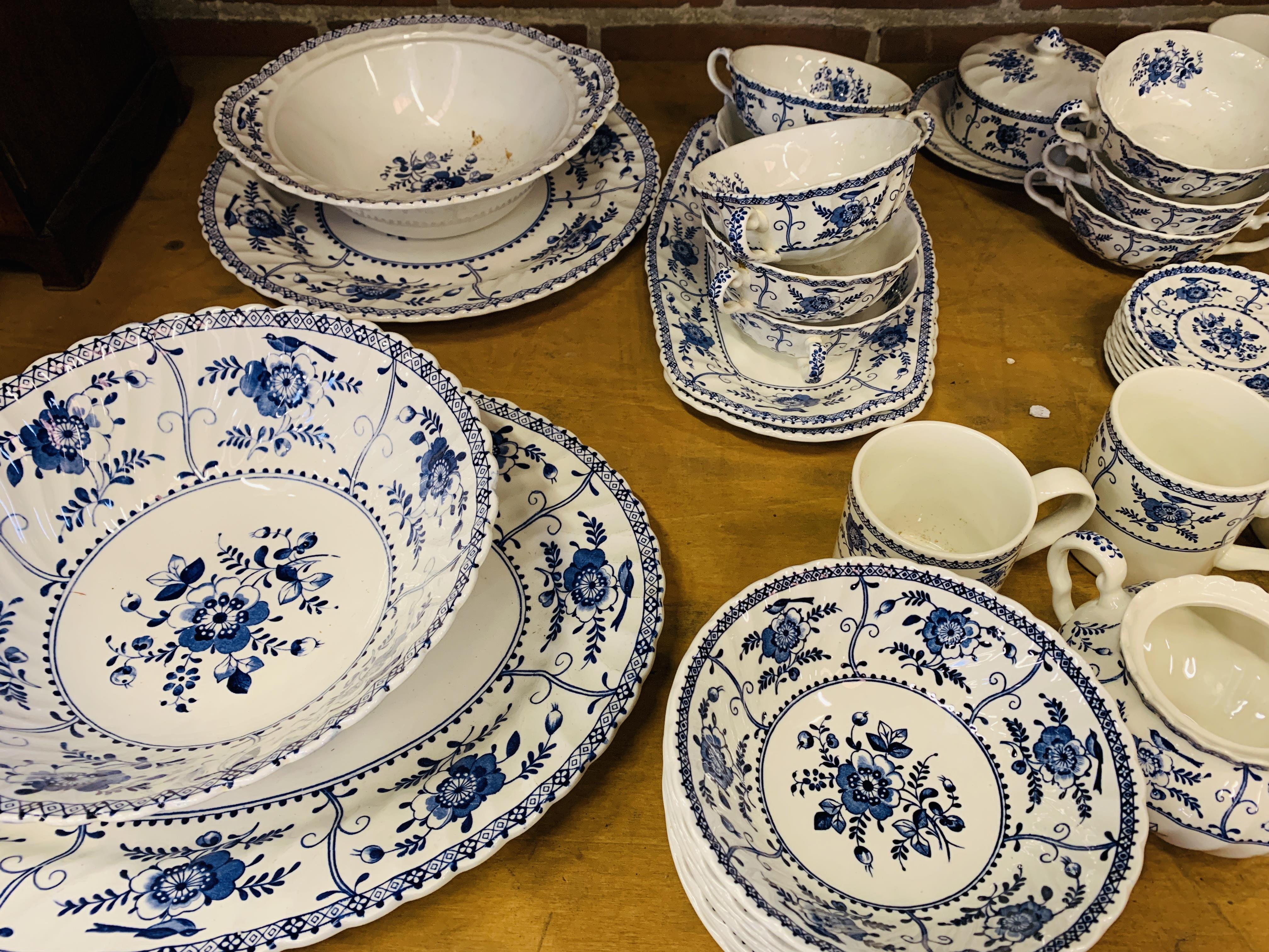 Johnson Brothers Indies Ironstone part dinner service - Image 5 of 5