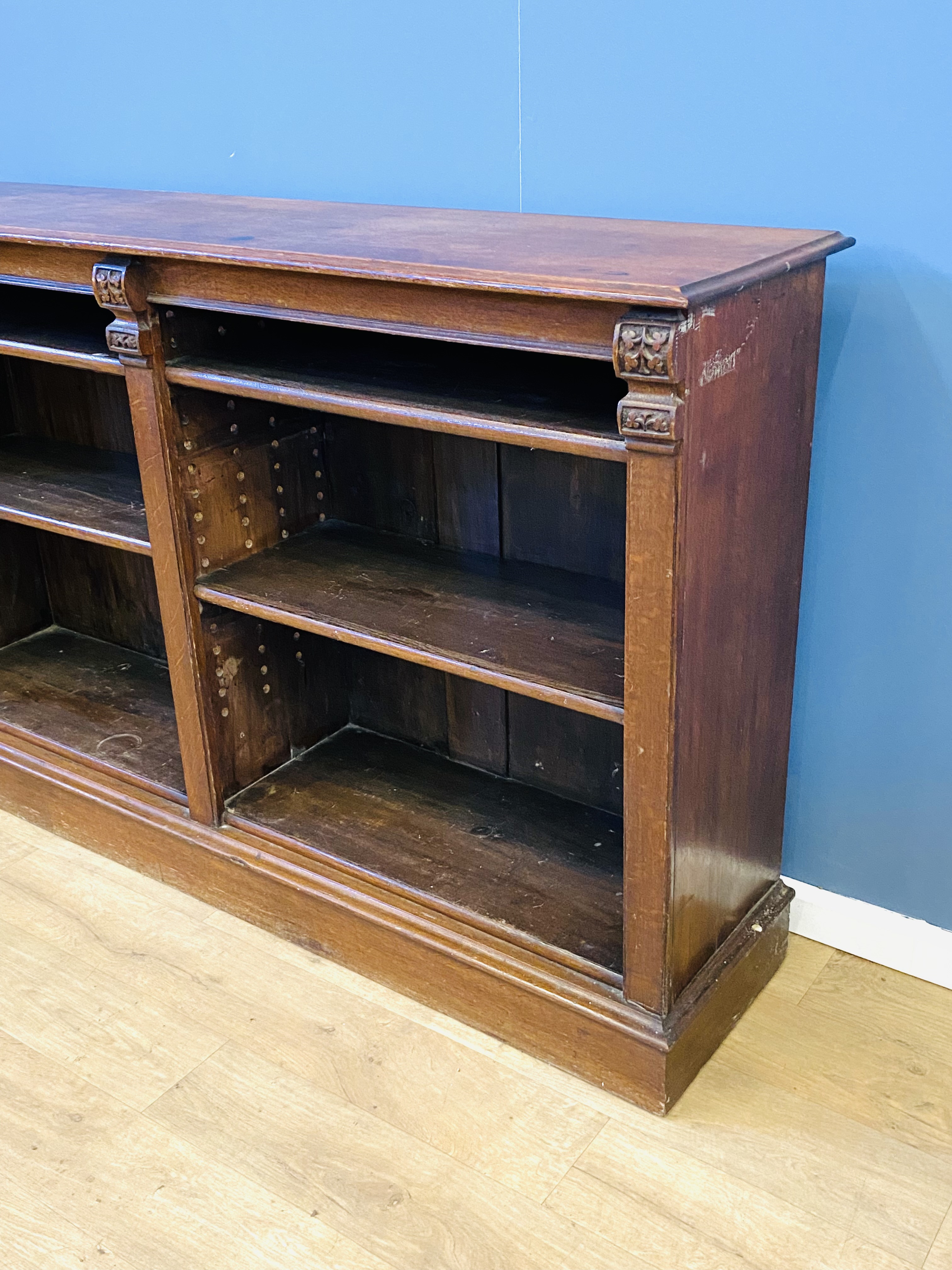 Oak open bookcase - Image 2 of 4