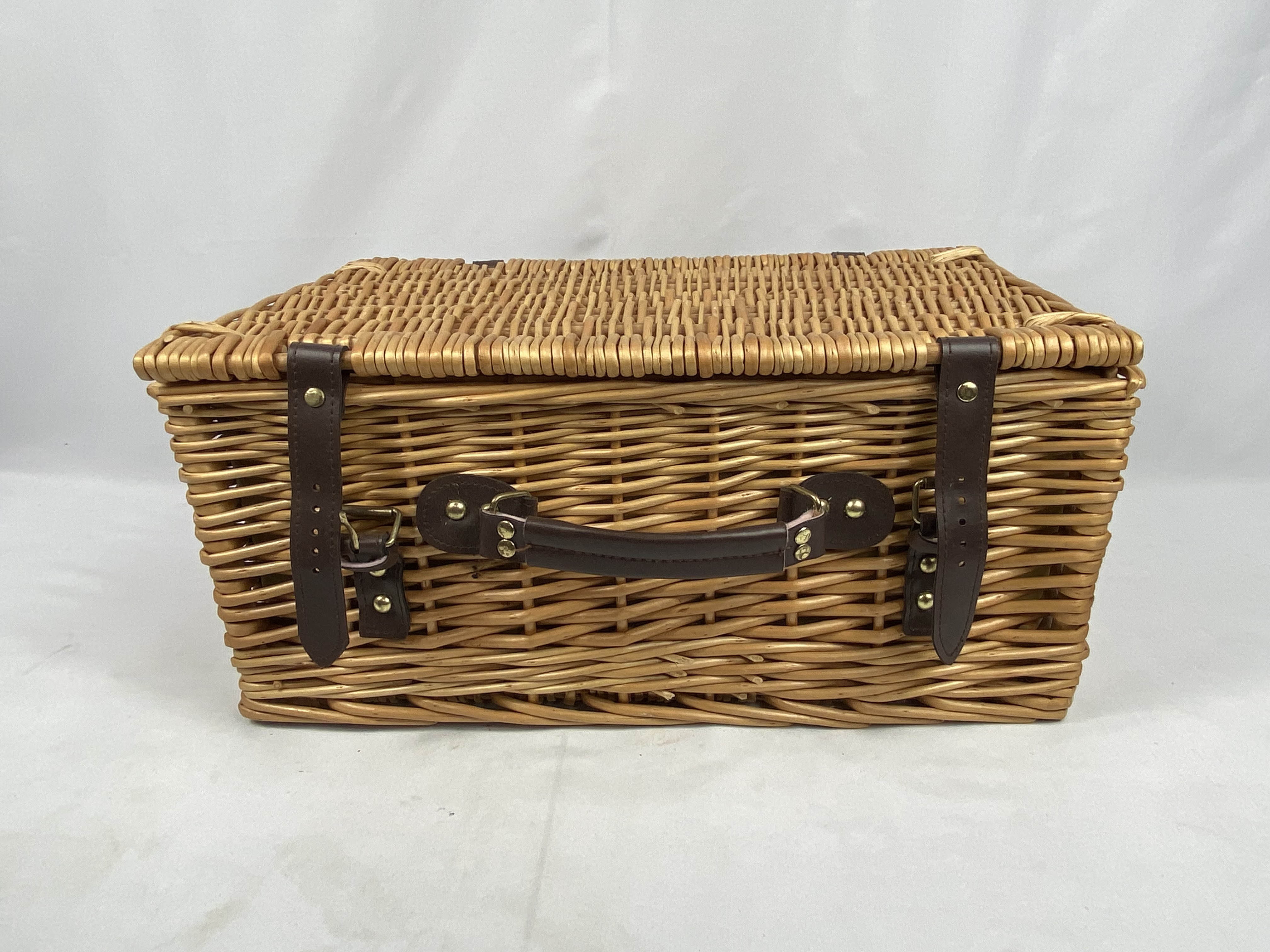 Fitted picnic hamper - Image 5 of 5