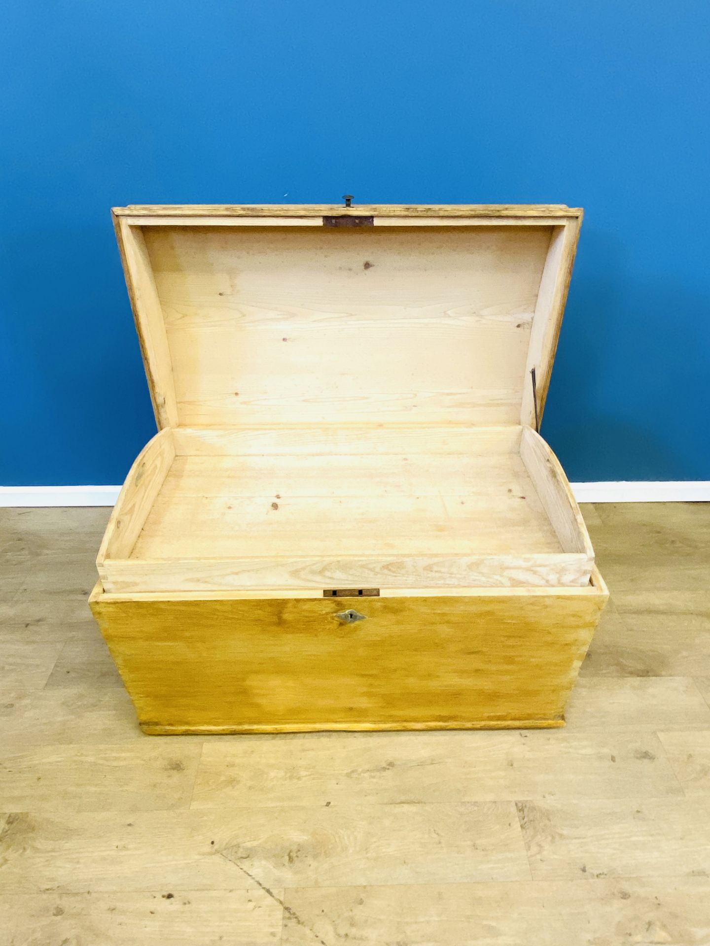 Pine dome top chest - Image 4 of 5