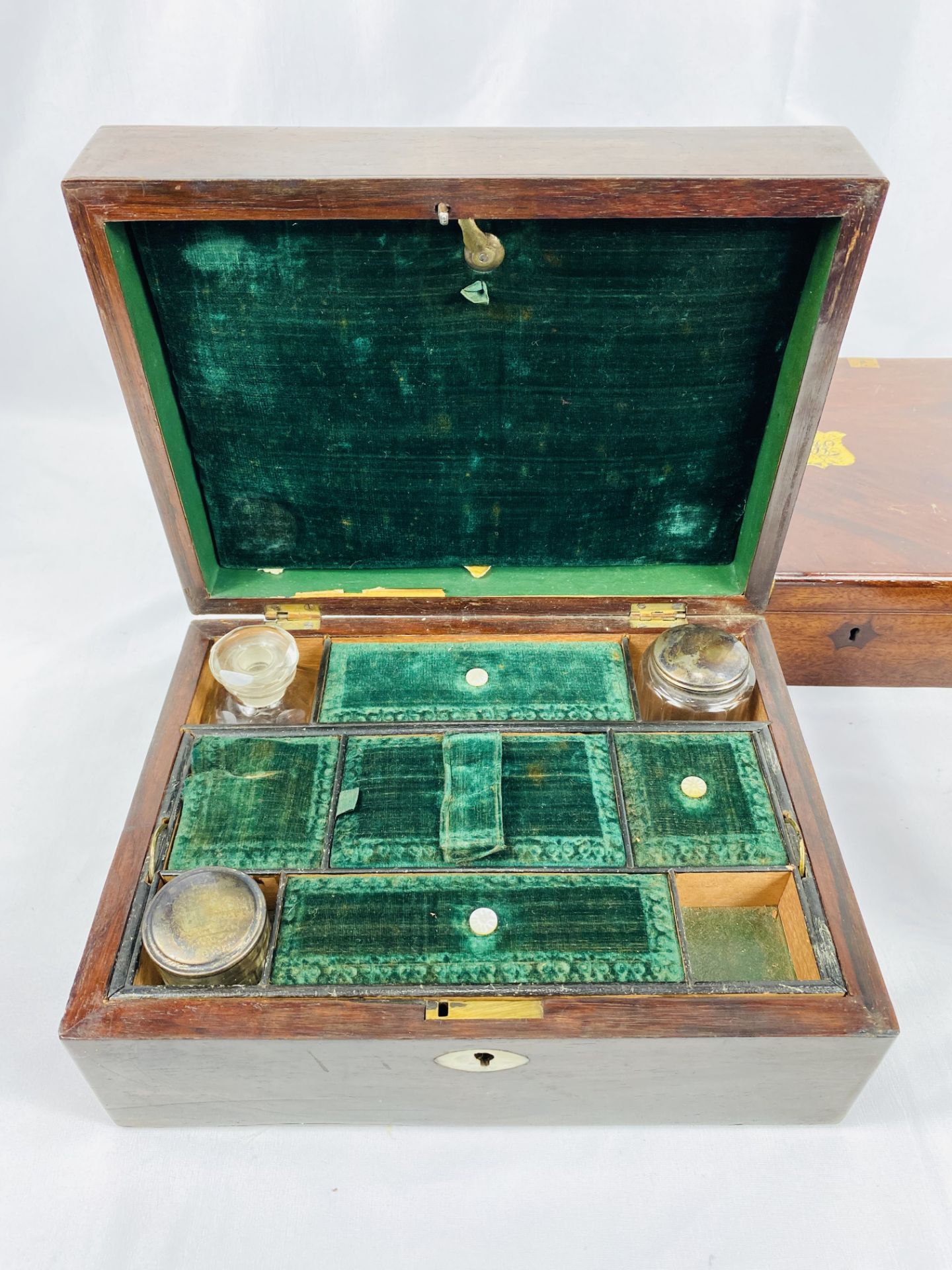 Boxed set of bone handled cutlery, a fitted mahogany box and a mahogany caddy - Image 2 of 5