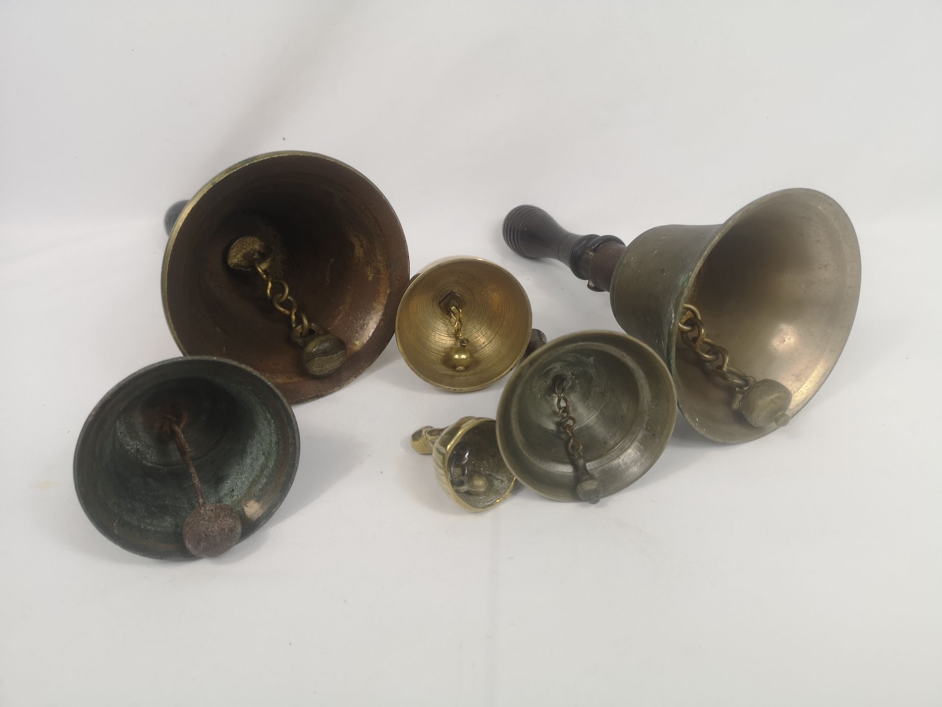 Four brass hand bells - Image 6 of 6