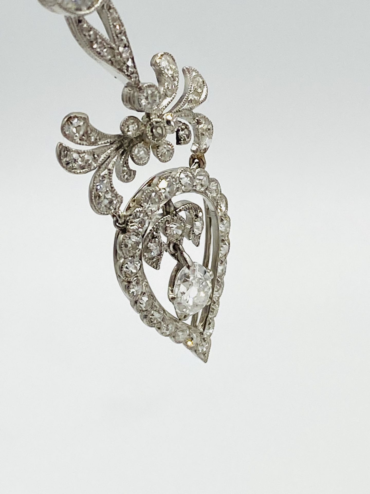 Edwardian white gold and diamond necklace - Image 10 of 10
