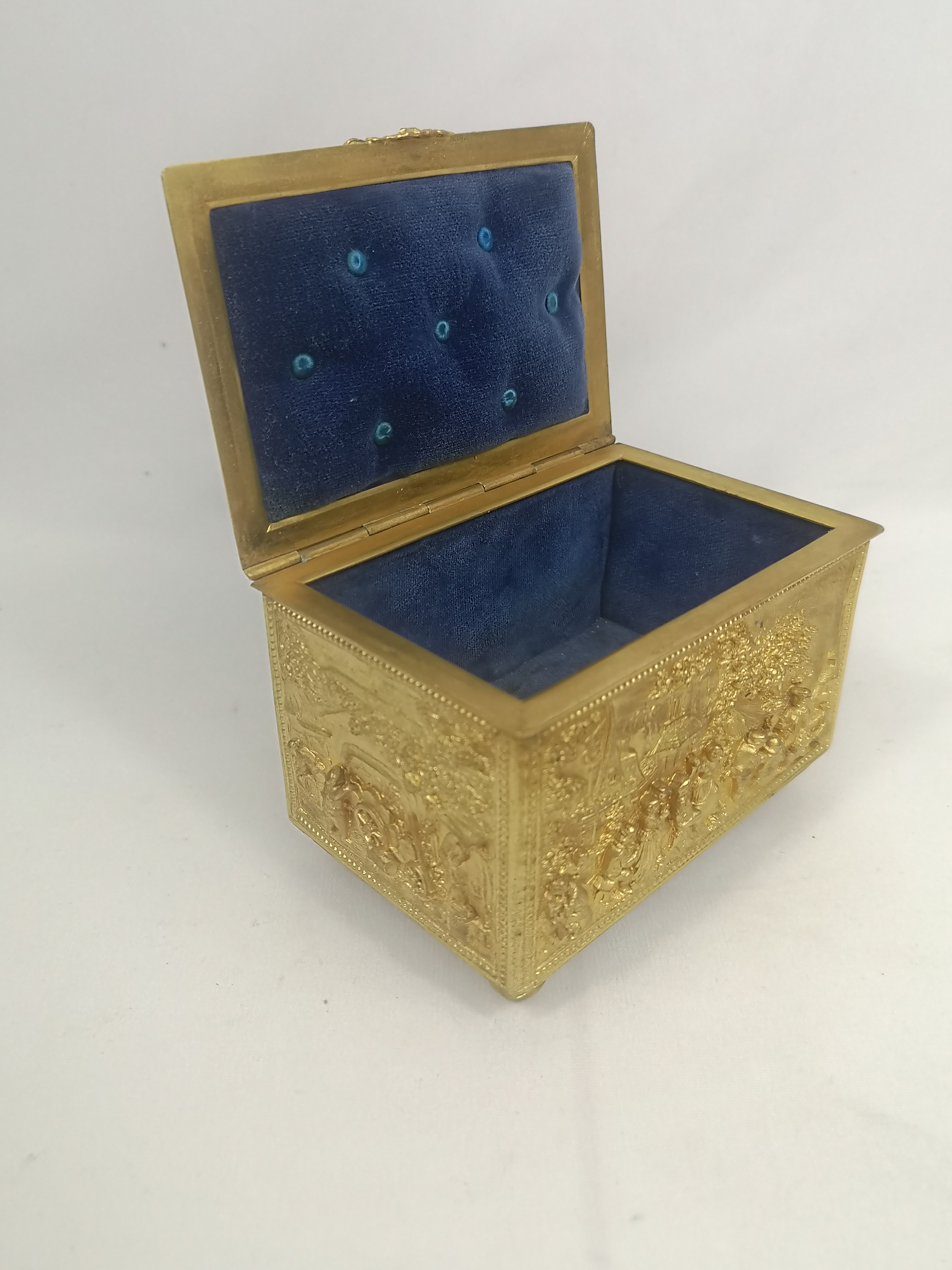 Gilt metal casket - Image 4 of 5