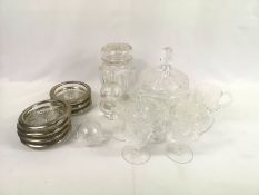 Quantity of glassware