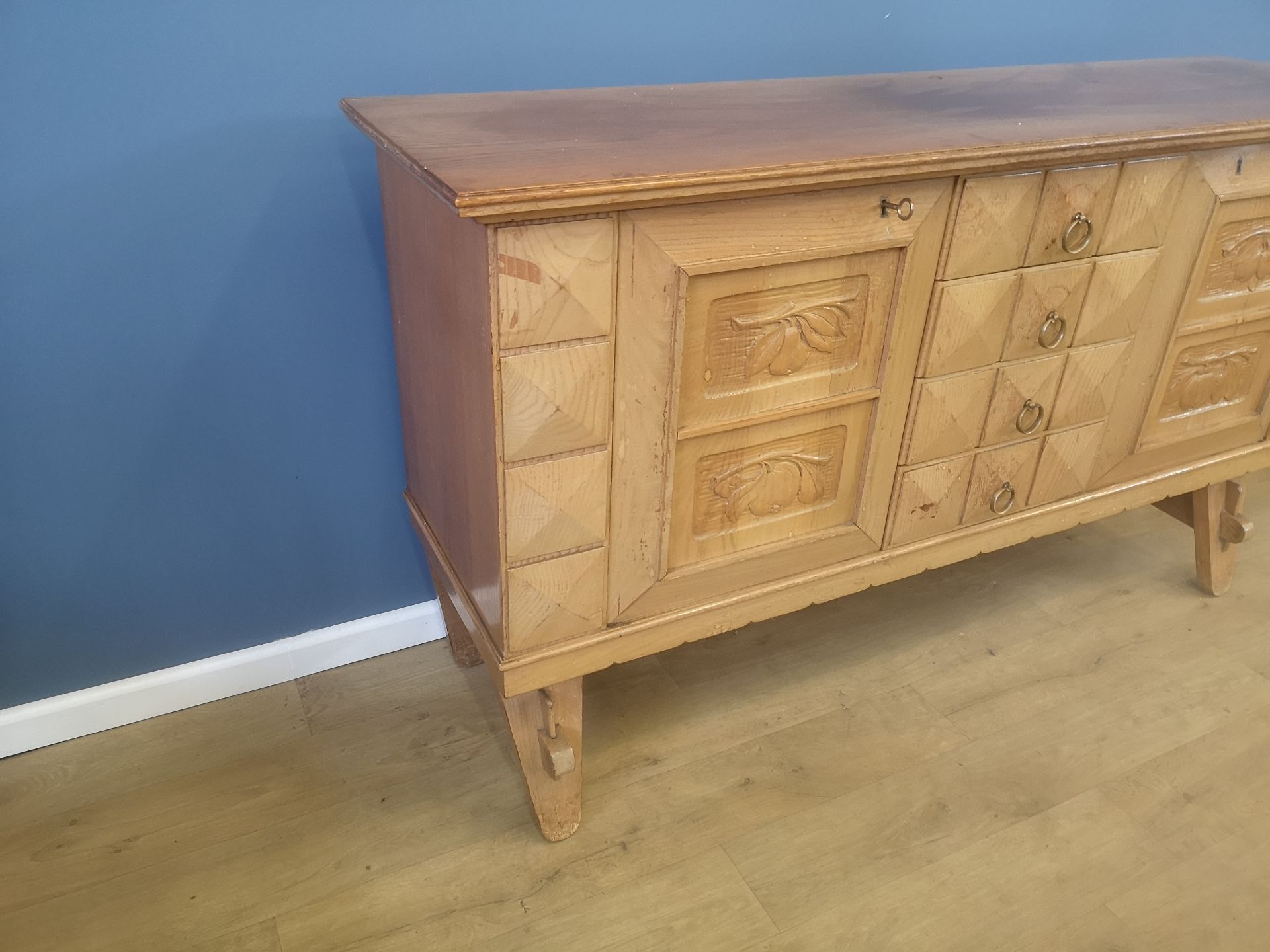 Oak sideboard - Image 3 of 4