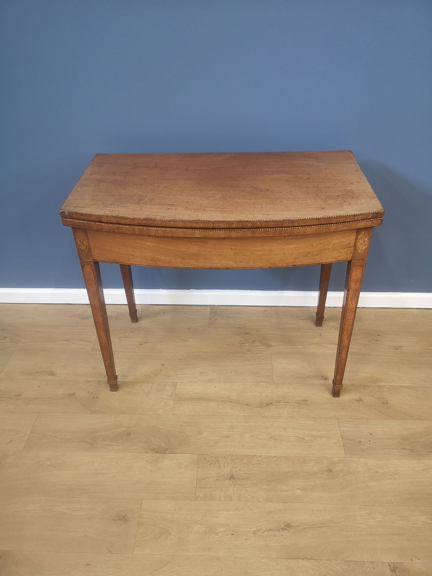 Mahogany tea table - Image 4 of 4