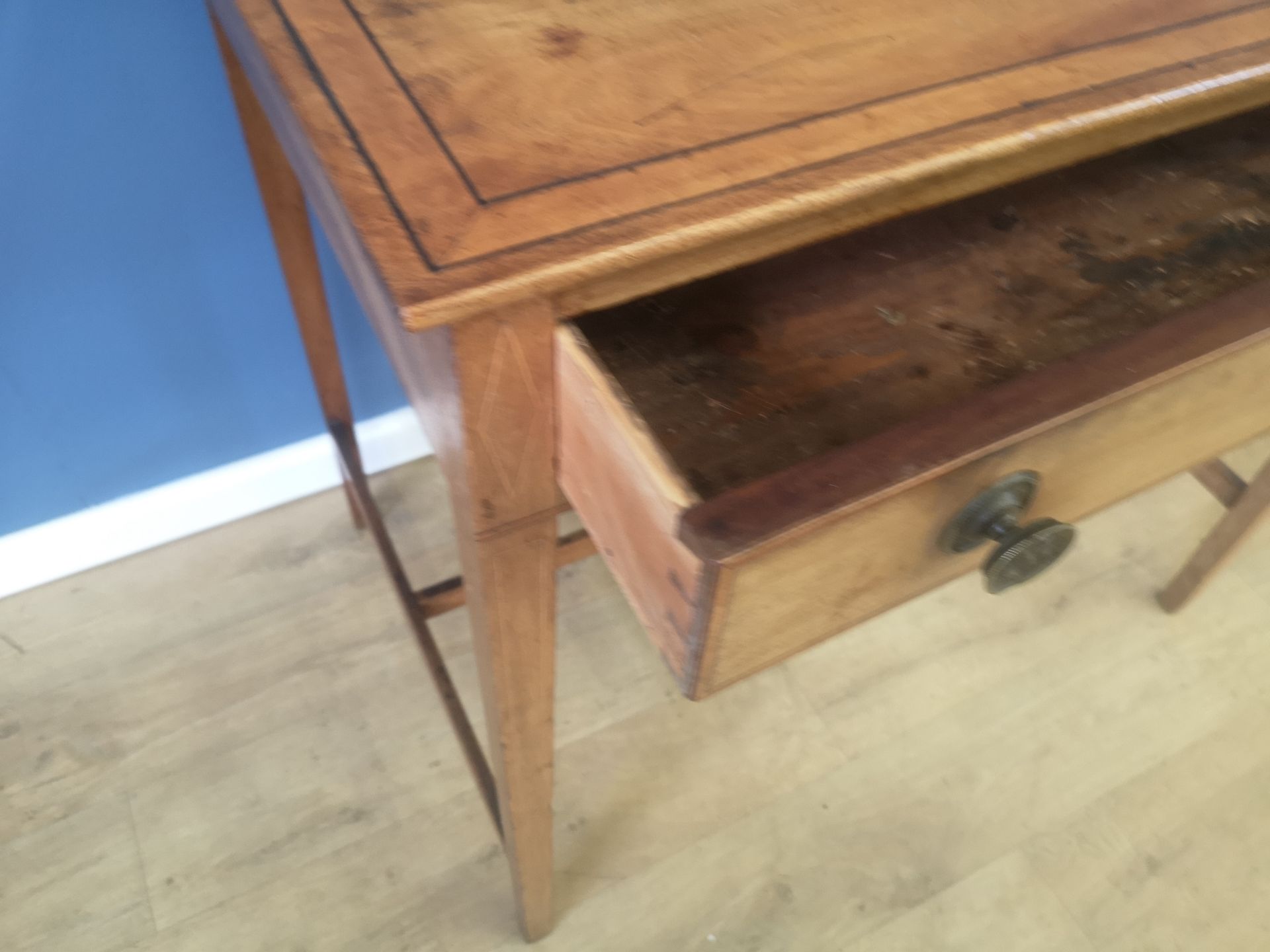 Mahogany occasional table - Image 4 of 6