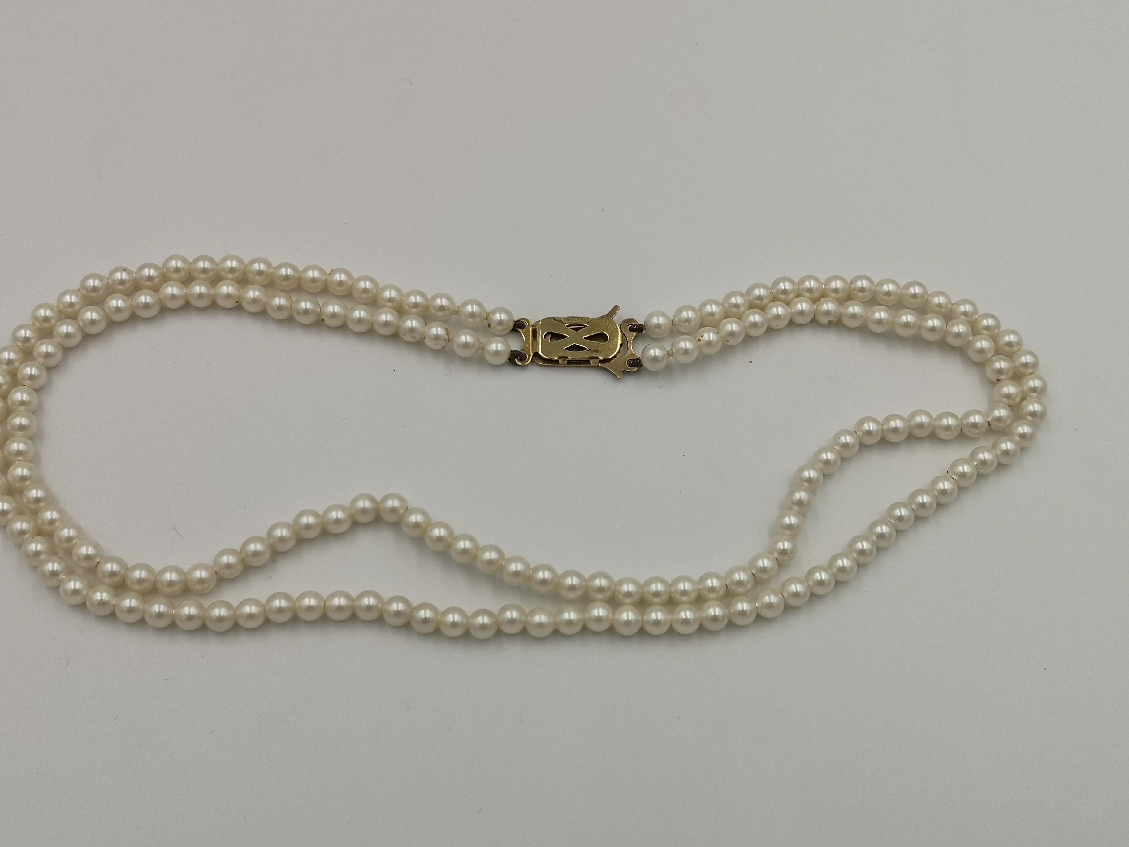 Pearl choker with 9ct gold clasp - Image 3 of 4