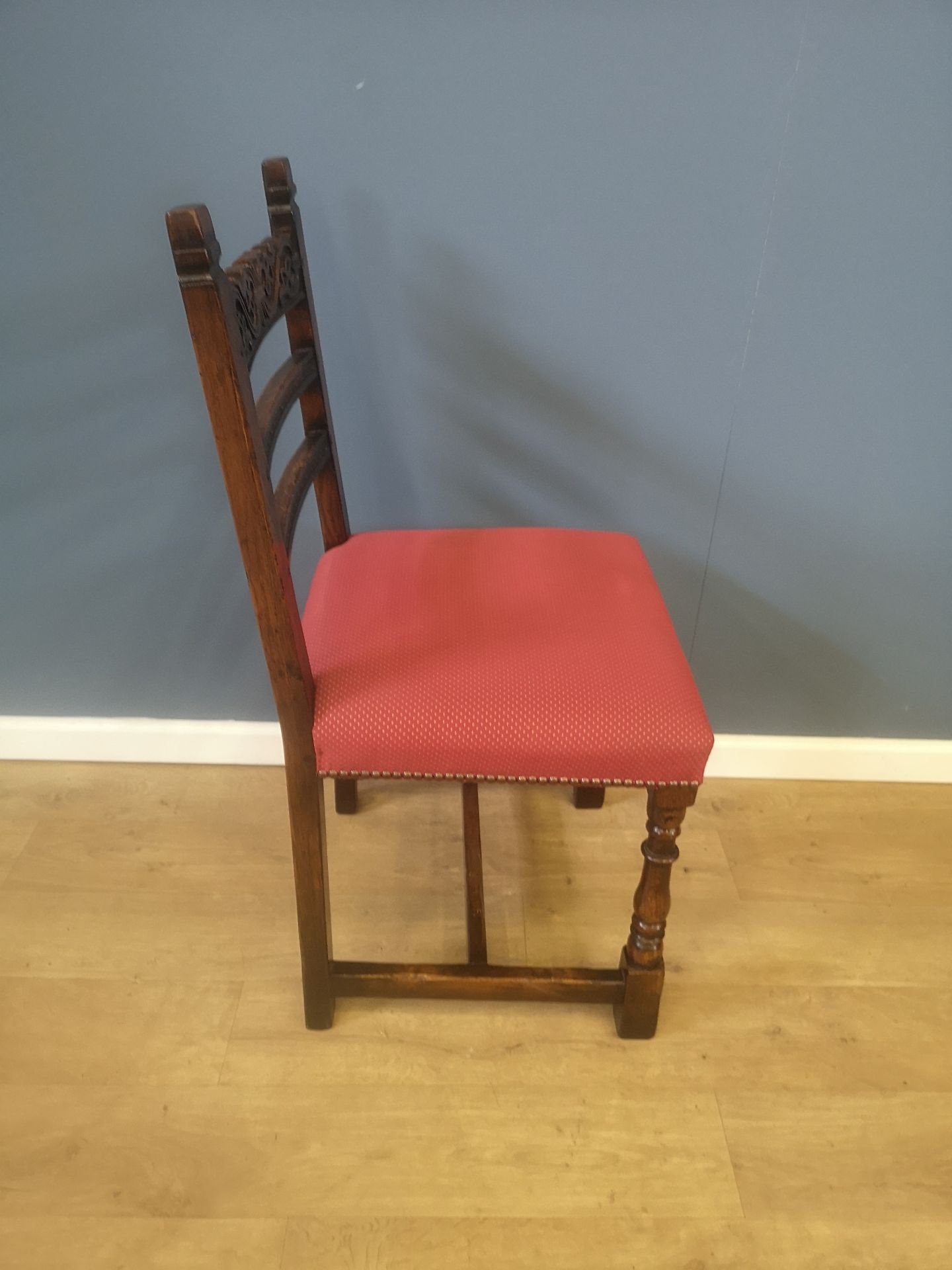 Set of six oak ladderback chairs - Image 5 of 5