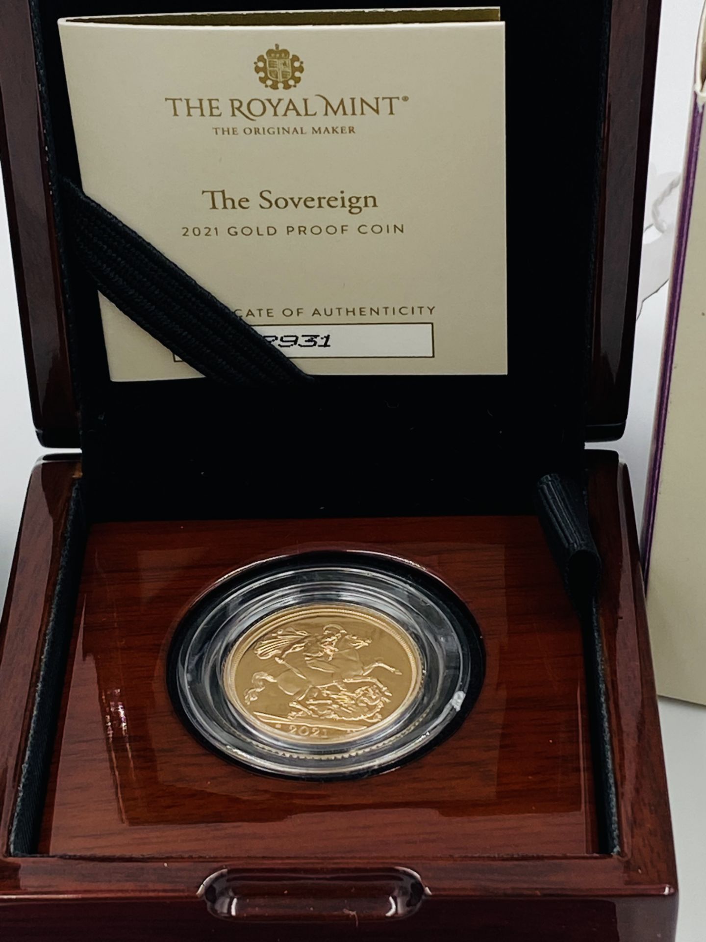 Royal Mint 2021 limited edition 22ct gold proof sovereign - Image 2 of 4