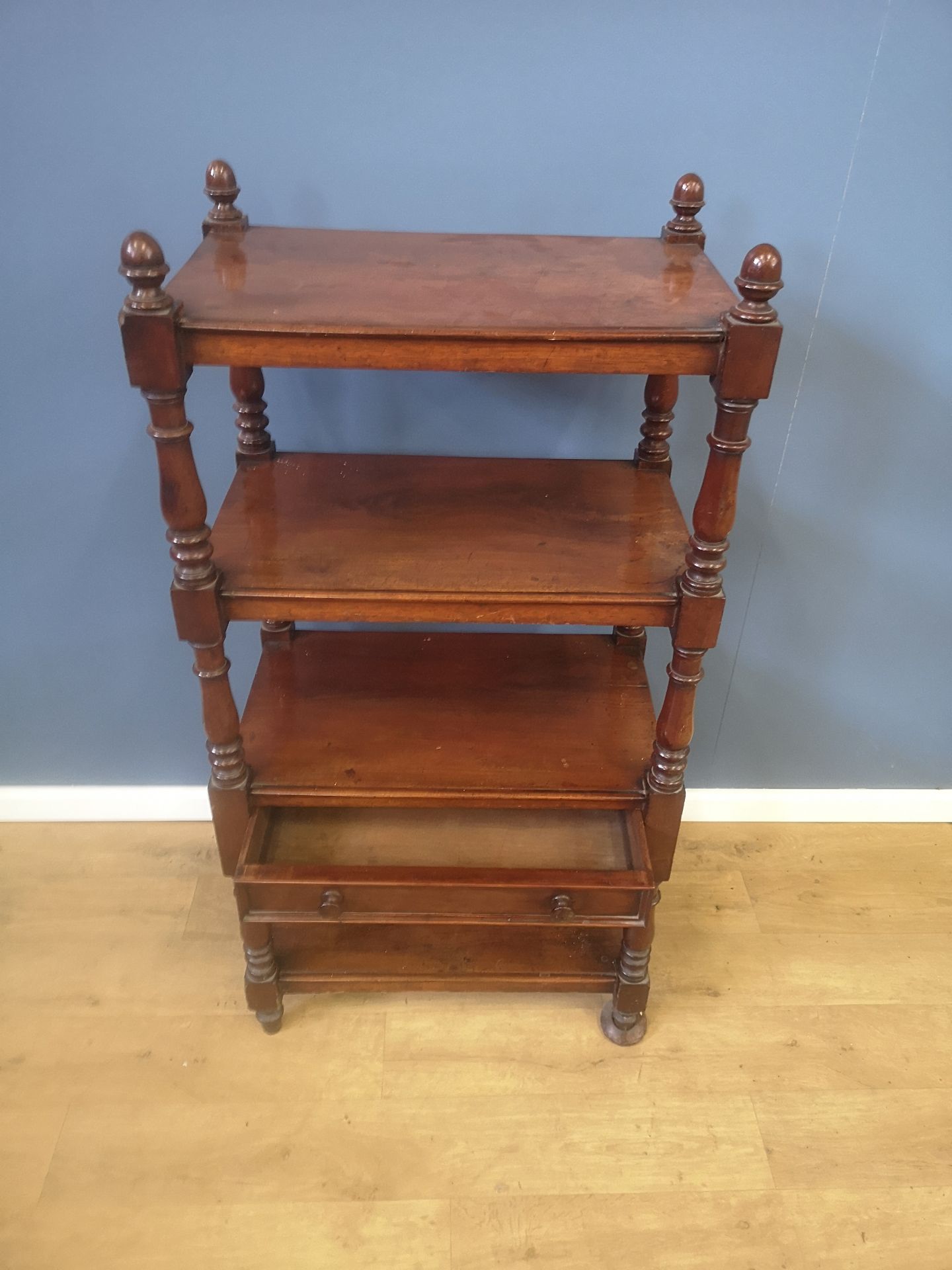 Victorian mahogany whatnot - Image 4 of 4