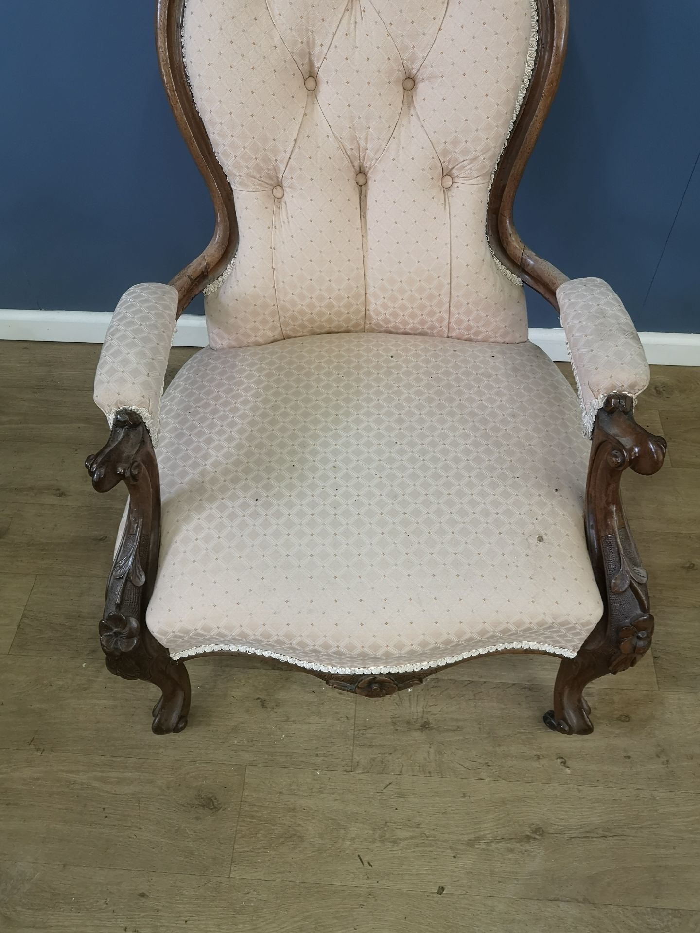 Victorian button back bedroom chair - Image 3 of 5