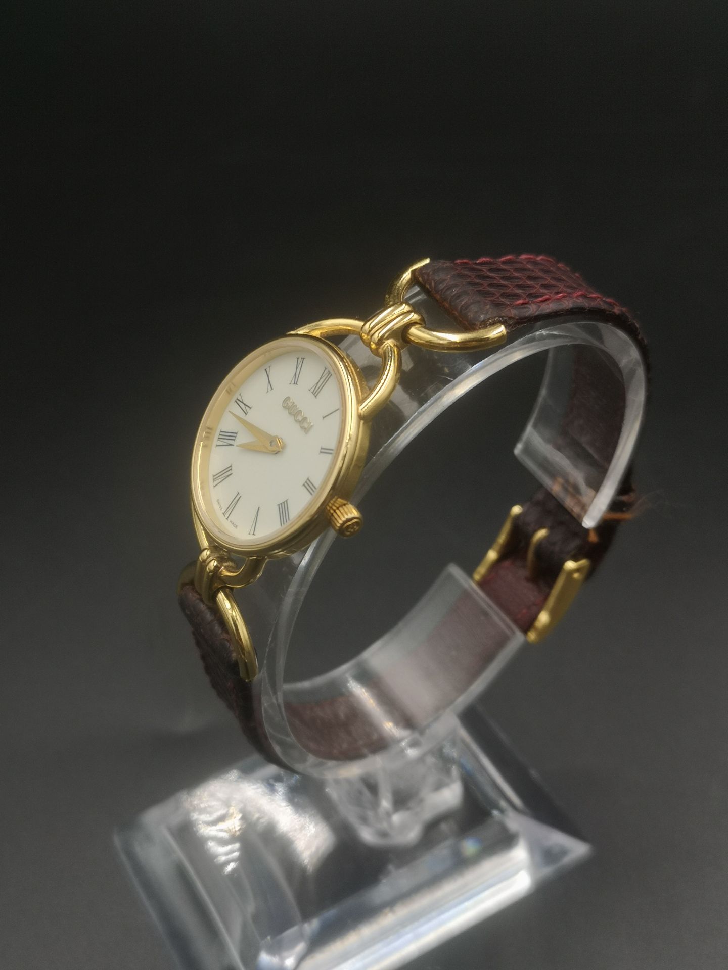 Gucci ladies quartz wrist watch in original box. - Image 2 of 6