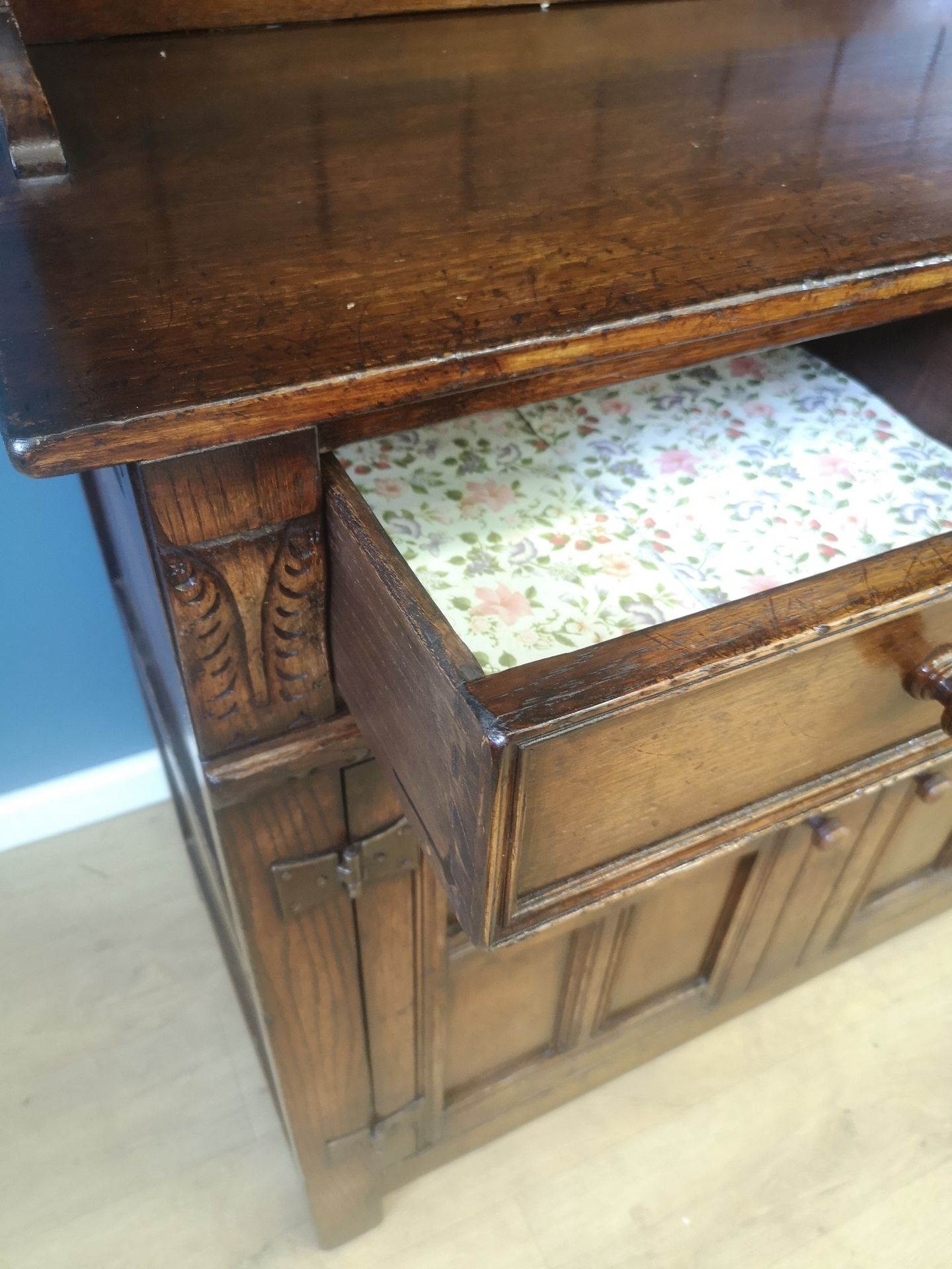 Oak dresser - Image 4 of 8