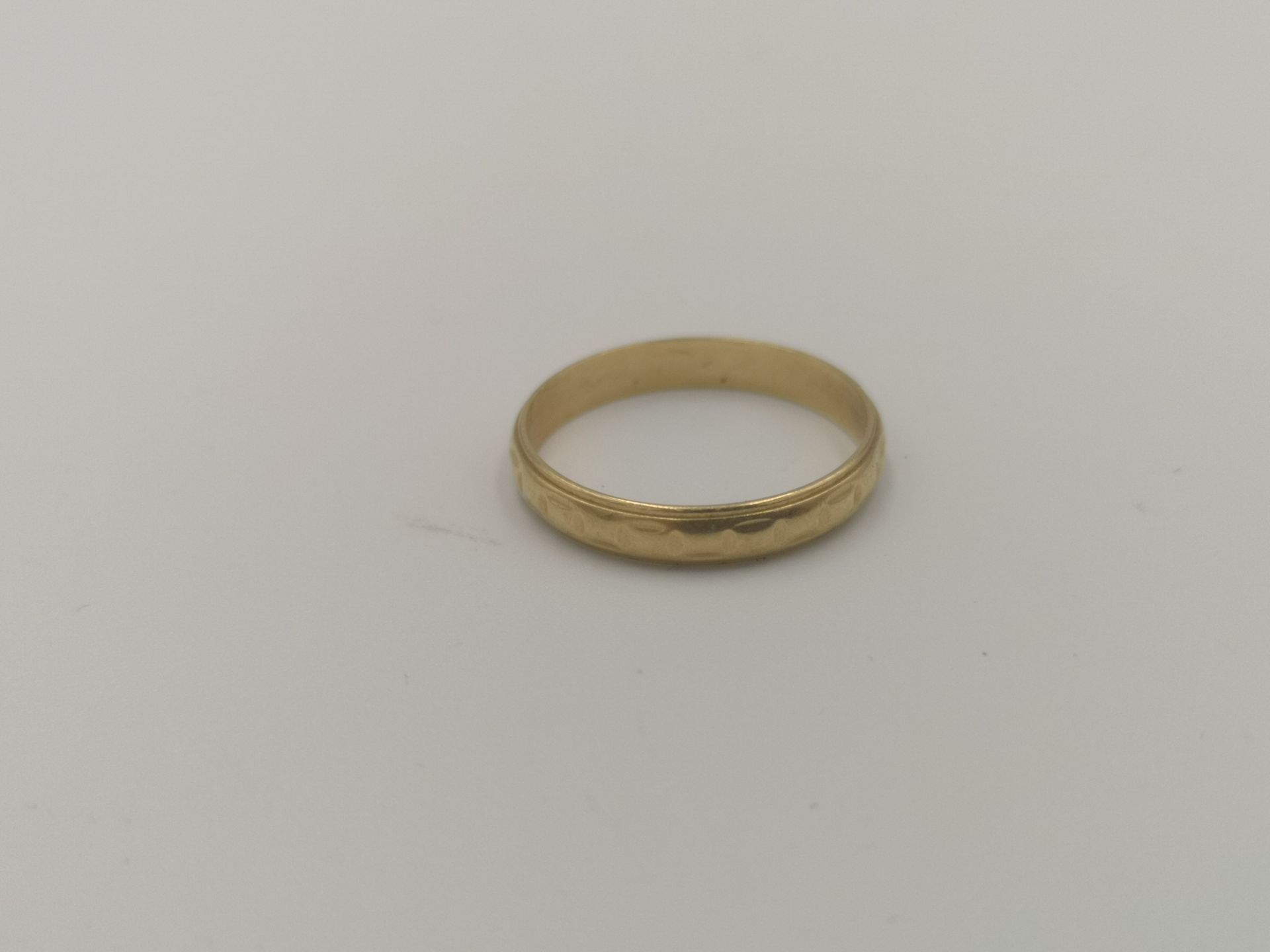 18ct gold band - Image 4 of 4