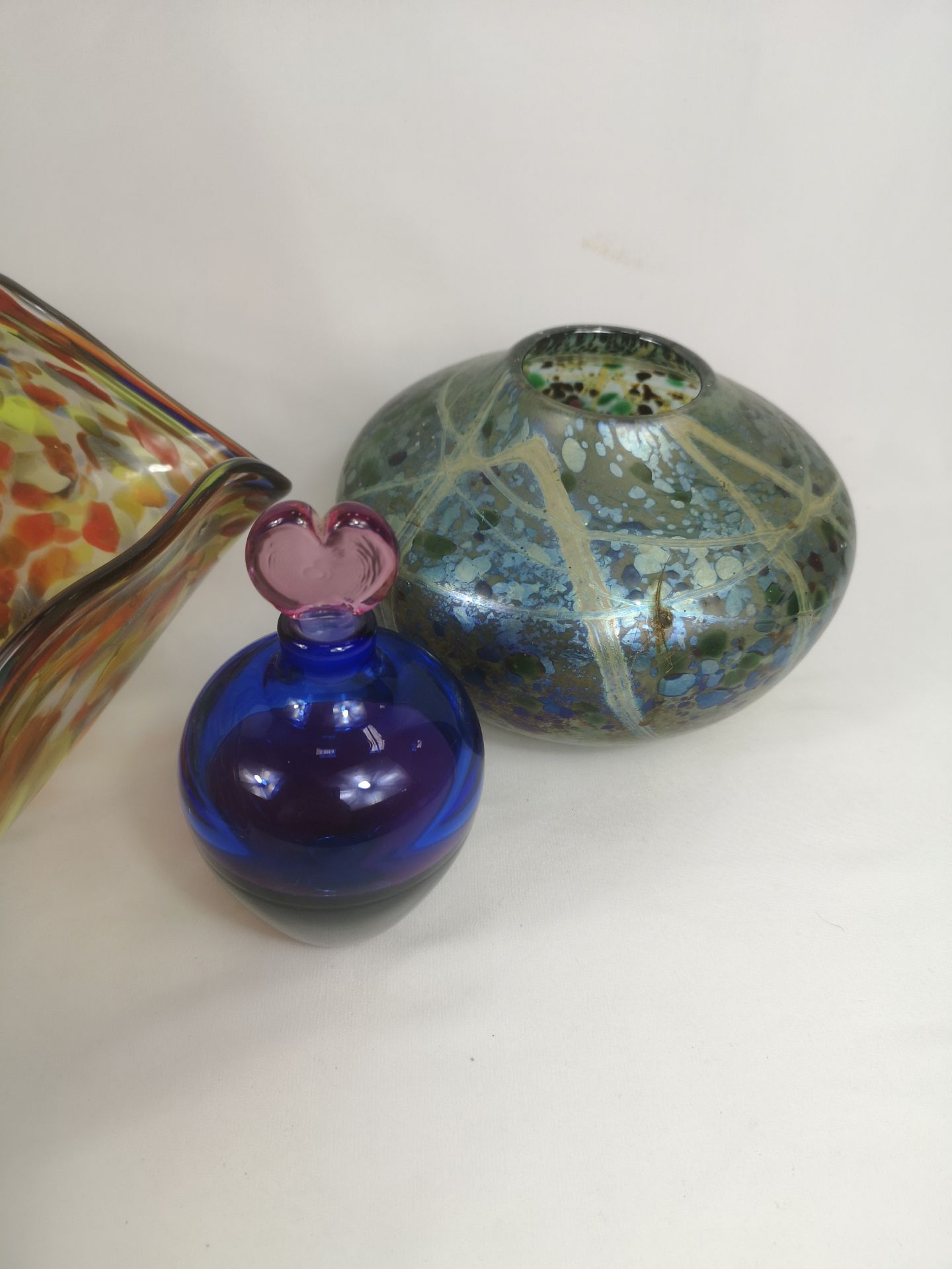 Quantity of glassware to include a Caithness paperweight - Image 4 of 5