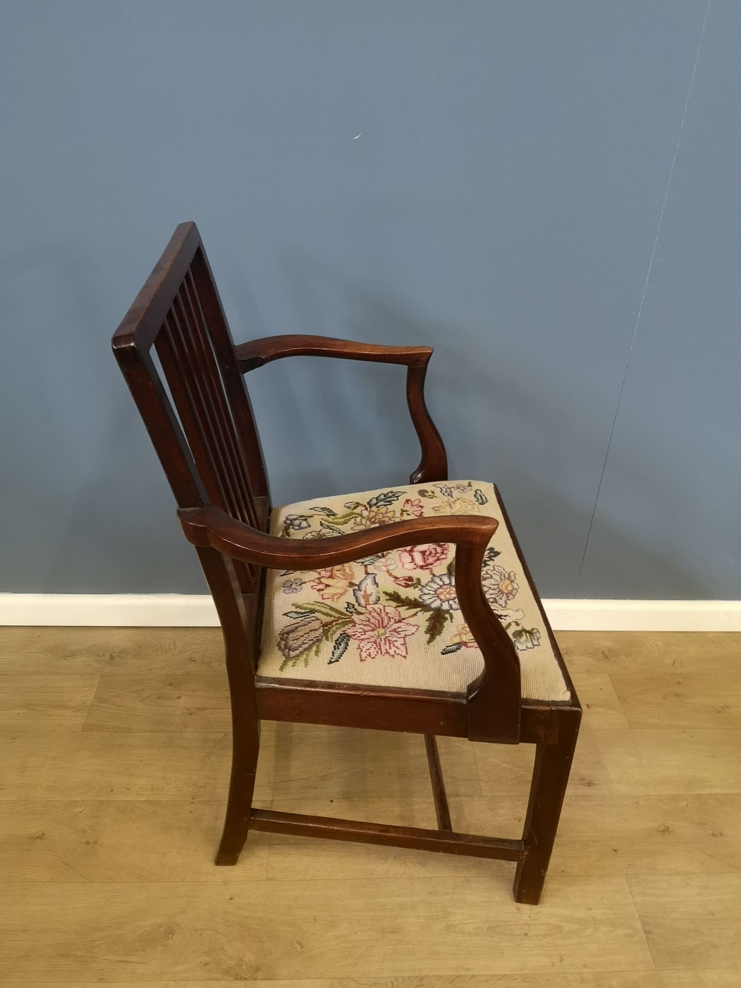 Georgian mahogany elbow chair - Image 5 of 5