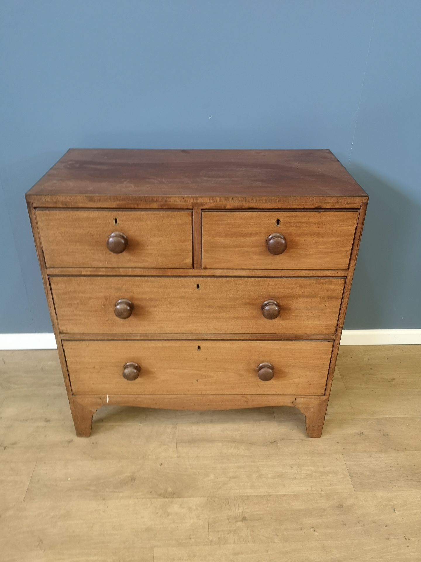 Victorian mahogany chest of drawers