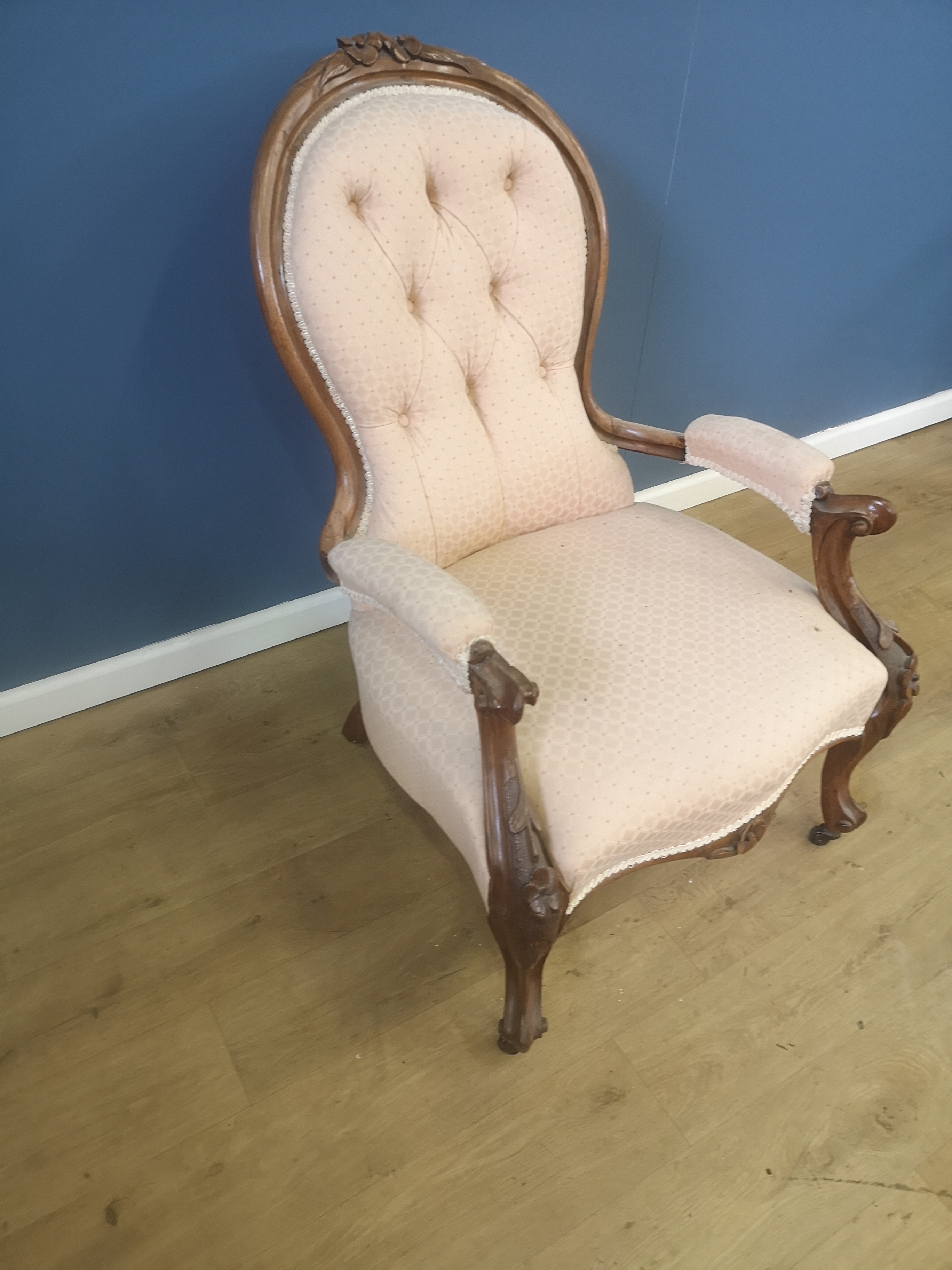 Victorian button back bedroom chair - Image 4 of 5