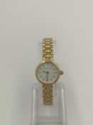 Solvil et Titus lady's wrist watch with case marked 375.