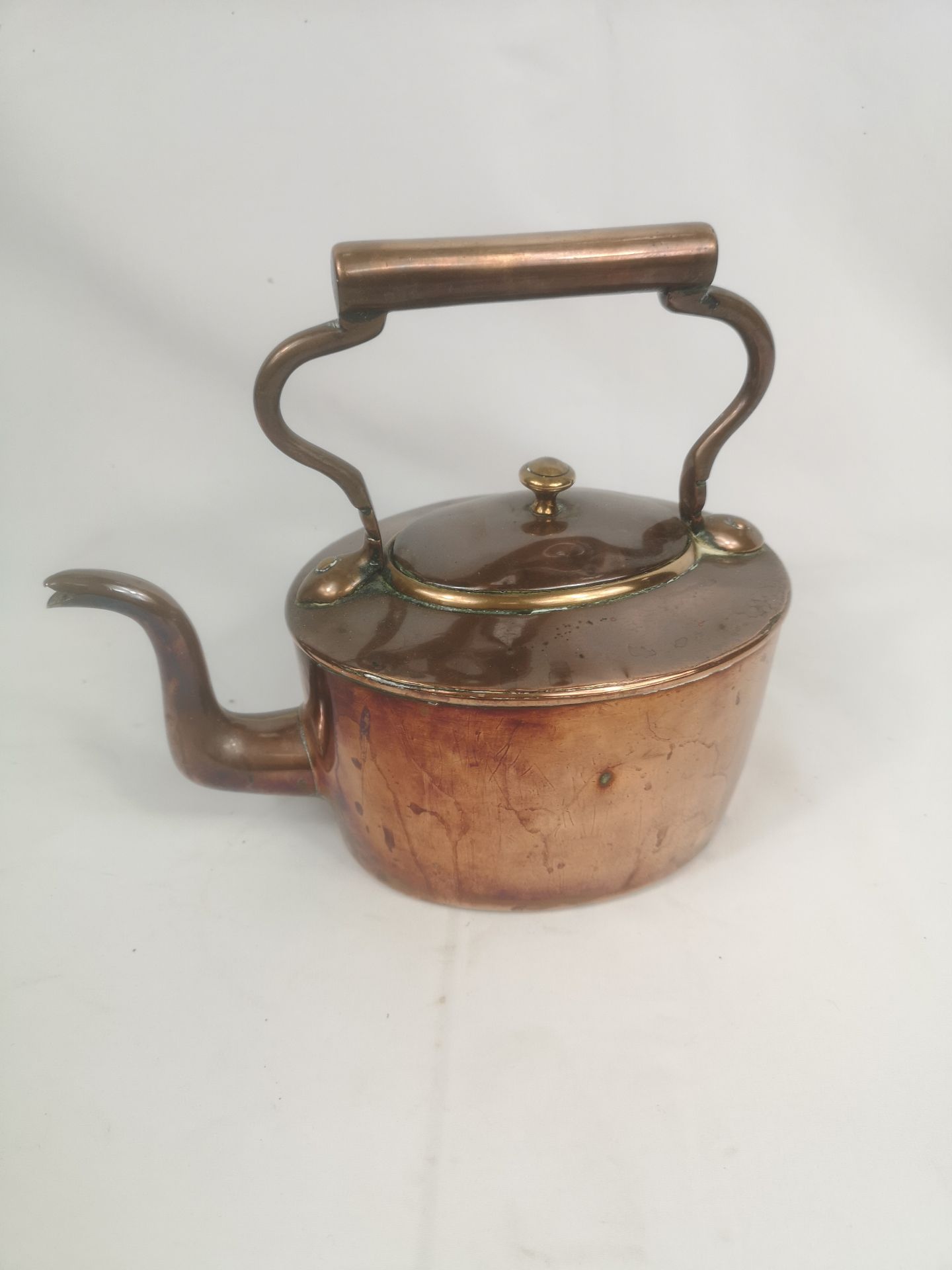 Victorian copper coal scuttle, copper jelly mould and pair of brass candlesticks - Image 3 of 4