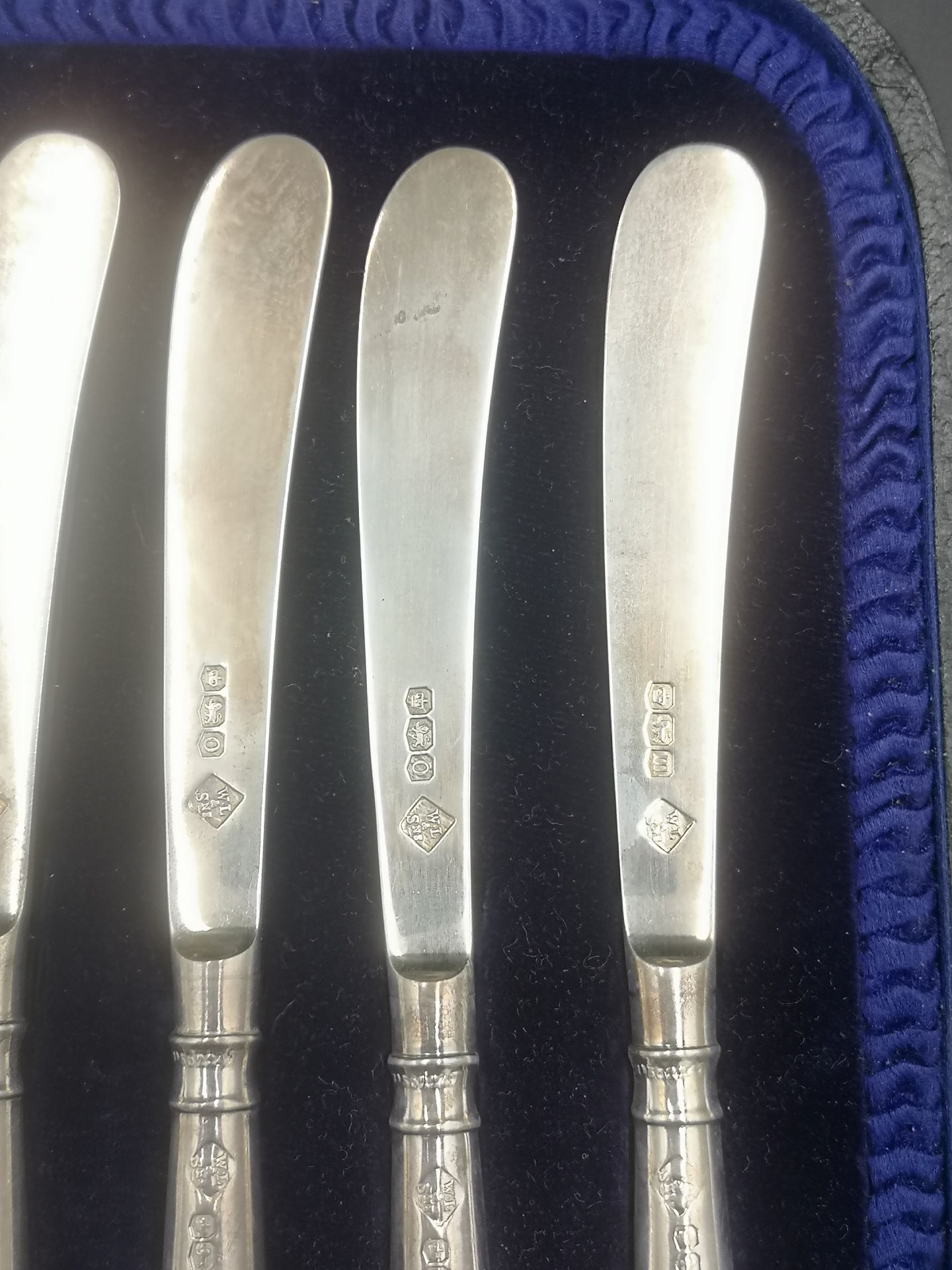 Boxed set of twelve silver butter knives - Image 2 of 4