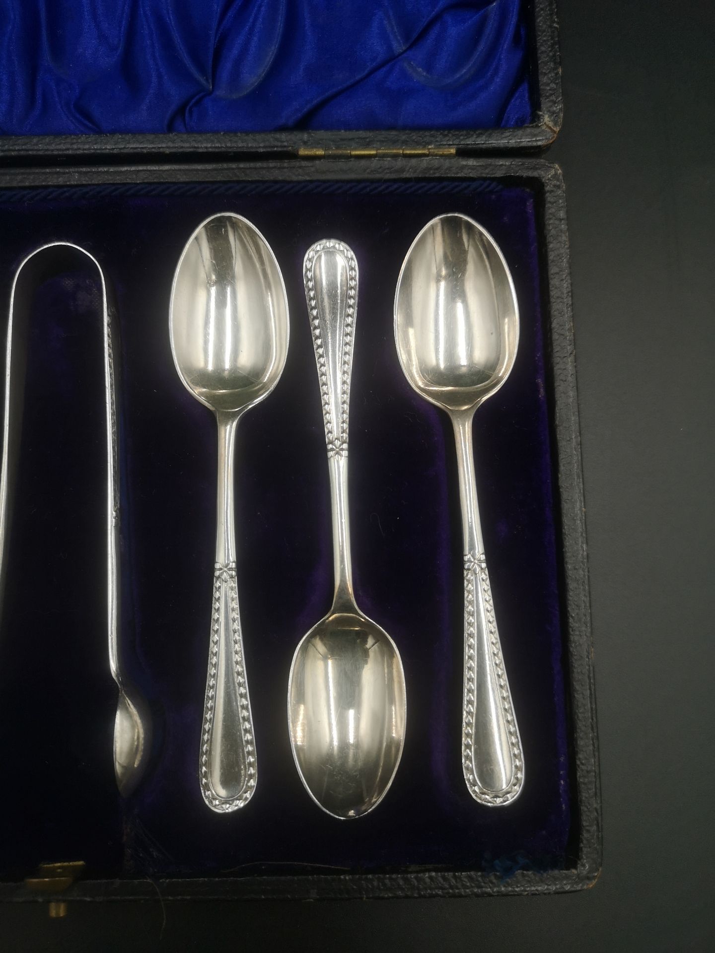 Boxed set of silver tea spoons together with two silver forks - Image 3 of 5