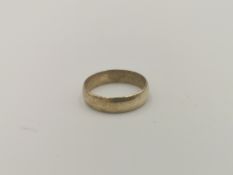 9ct gold band