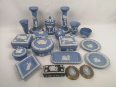 Sixteen items of Wedgwood jasperware