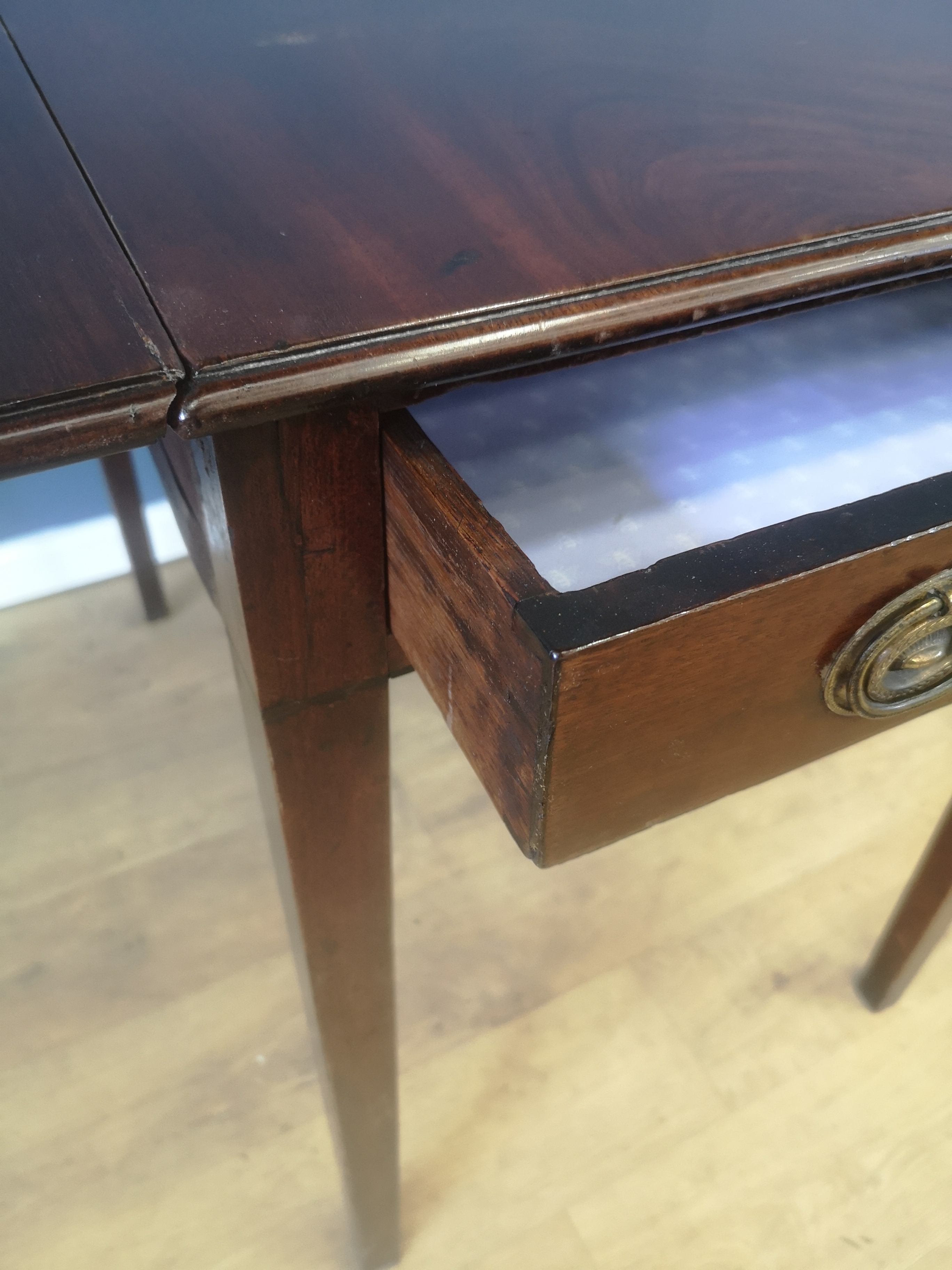Victorian mahogany drop side table - Image 3 of 5