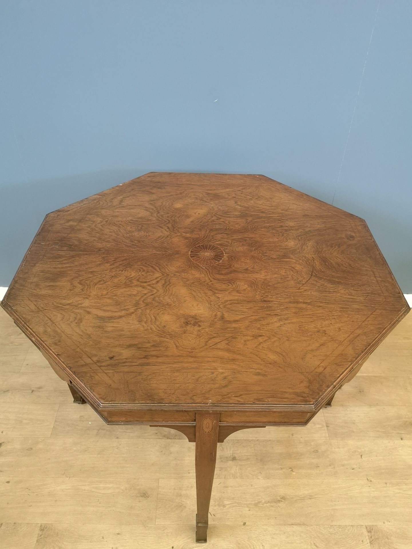 Mahogany octagonal occasional table - Image 2 of 5