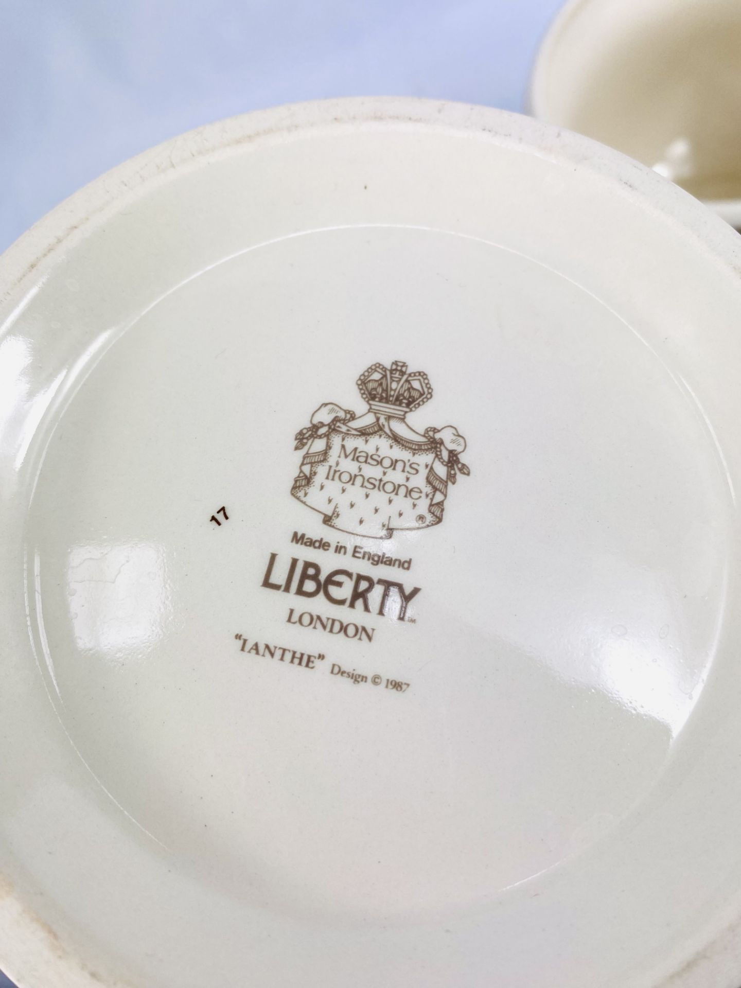 A pair of Liberty Masons Ironstone jardinieres - Image 4 of 4