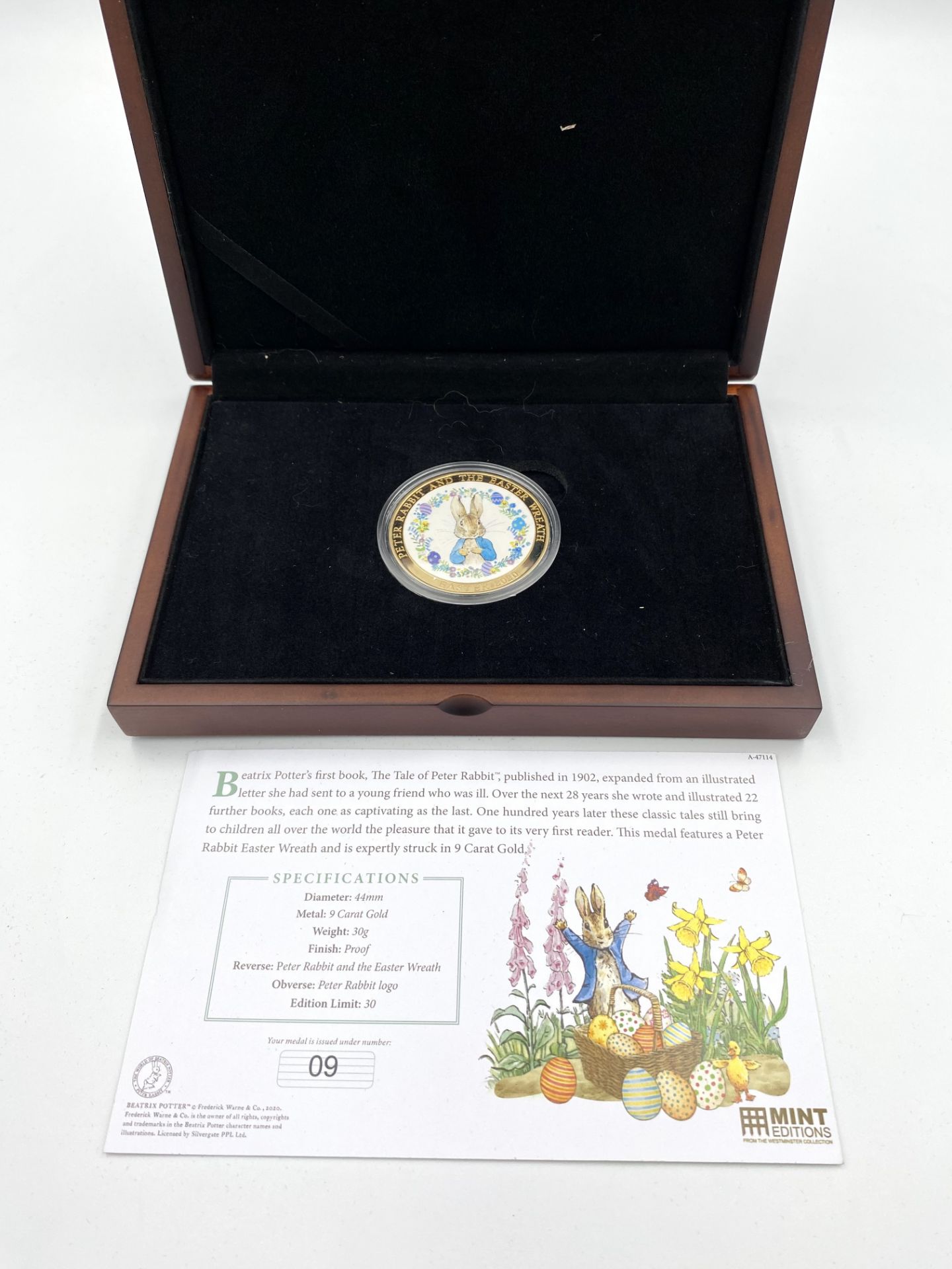 Mint Editions Limited Edition 9/30 "Peter Rabbit and the Easter Wreath" Gold Medal - Image 3 of 3