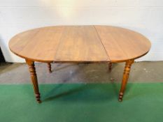 Pine extending dining table