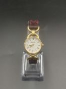 Gucci ladies quartz wrist watch in original box.