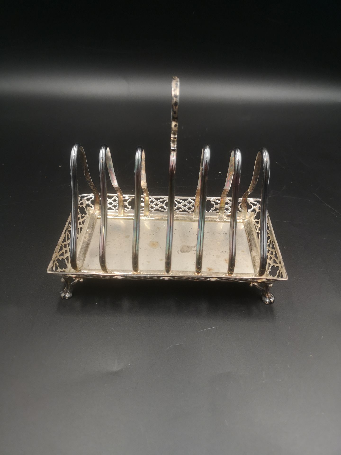 Goldsmith and Silversmith Co. silver toast rack, 1911